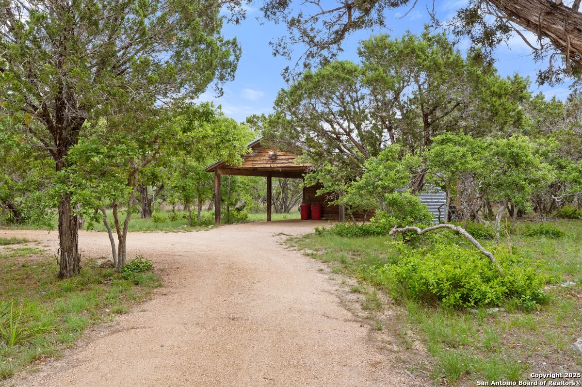 main property photo 40