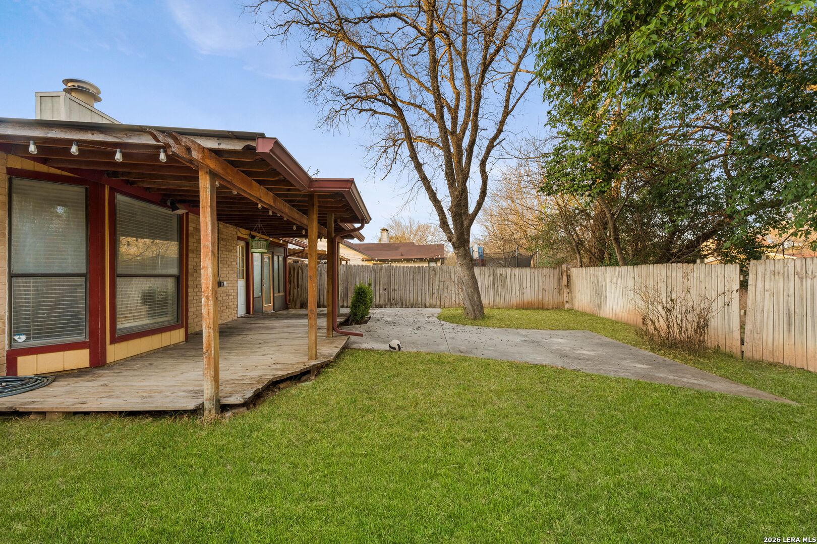main property photo 24