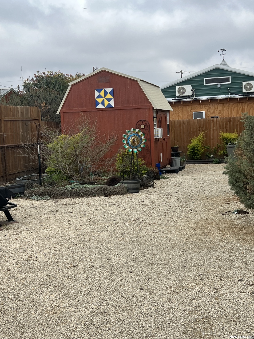 main property photo 16