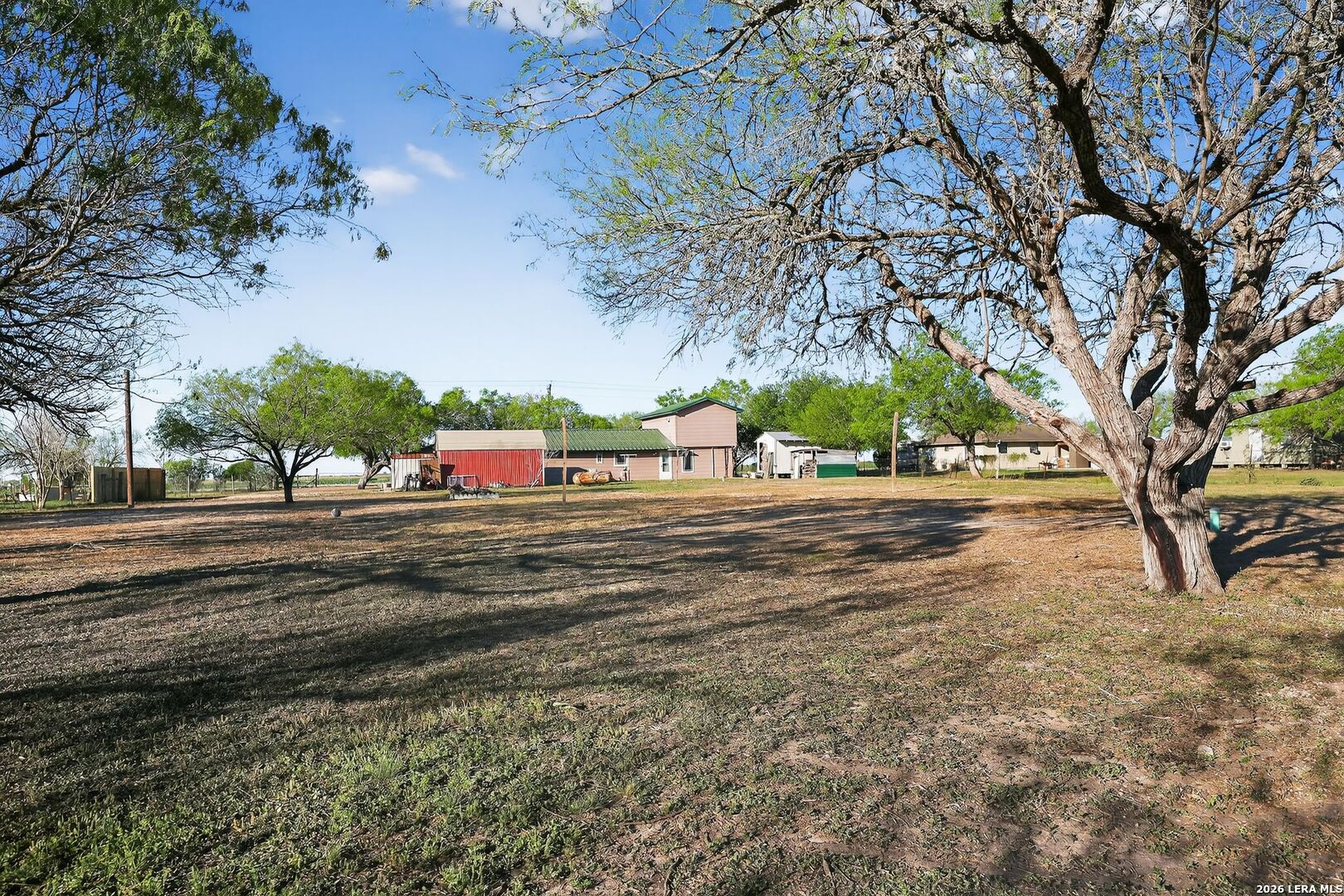 main property photo 14