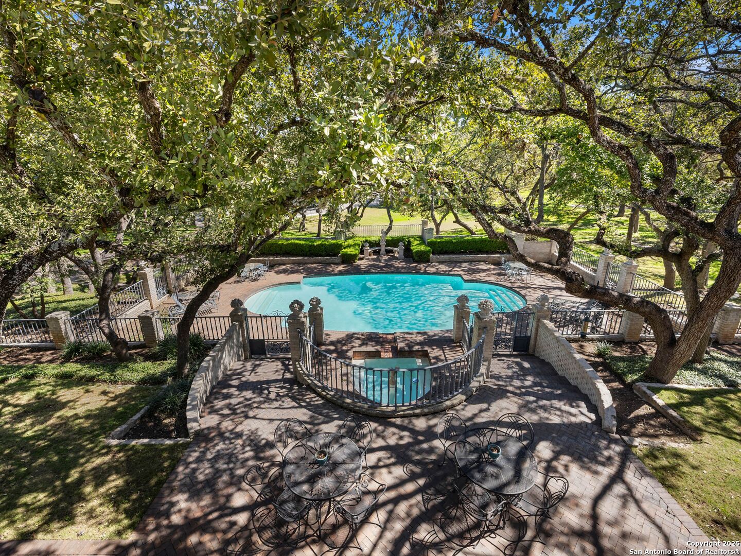 main property photo 50