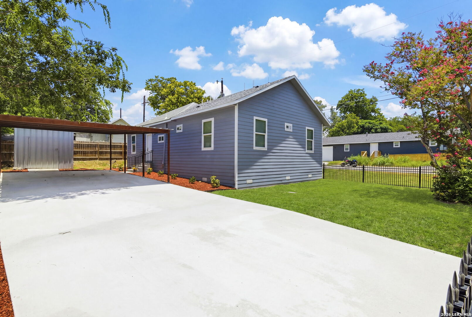 main property photo 26