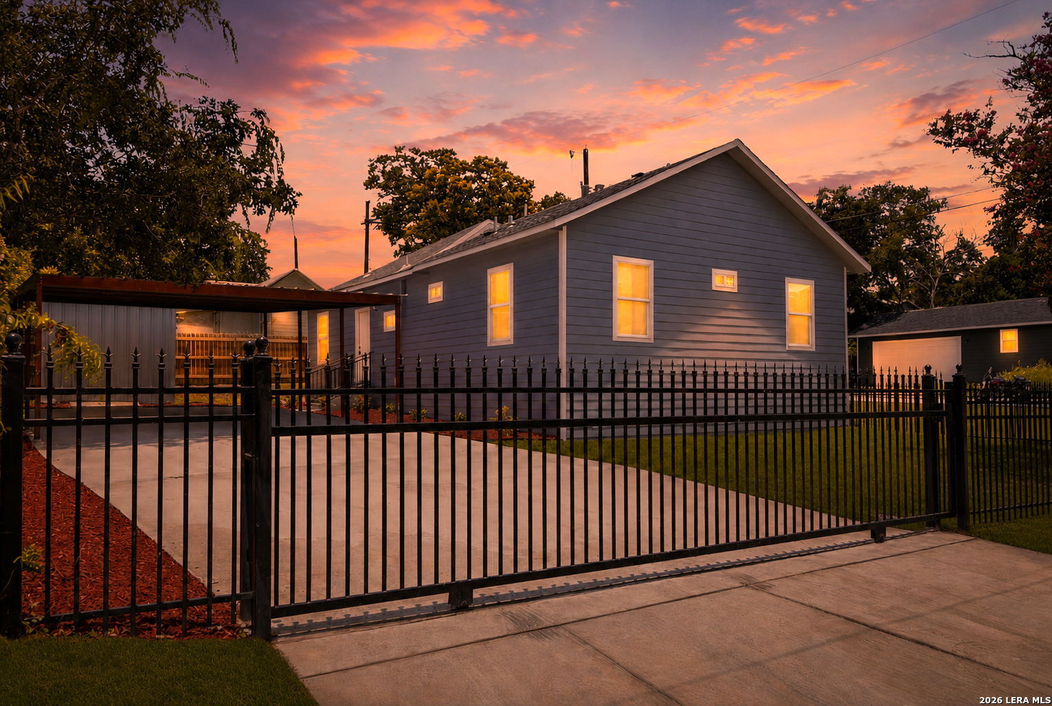 main property photo 30
