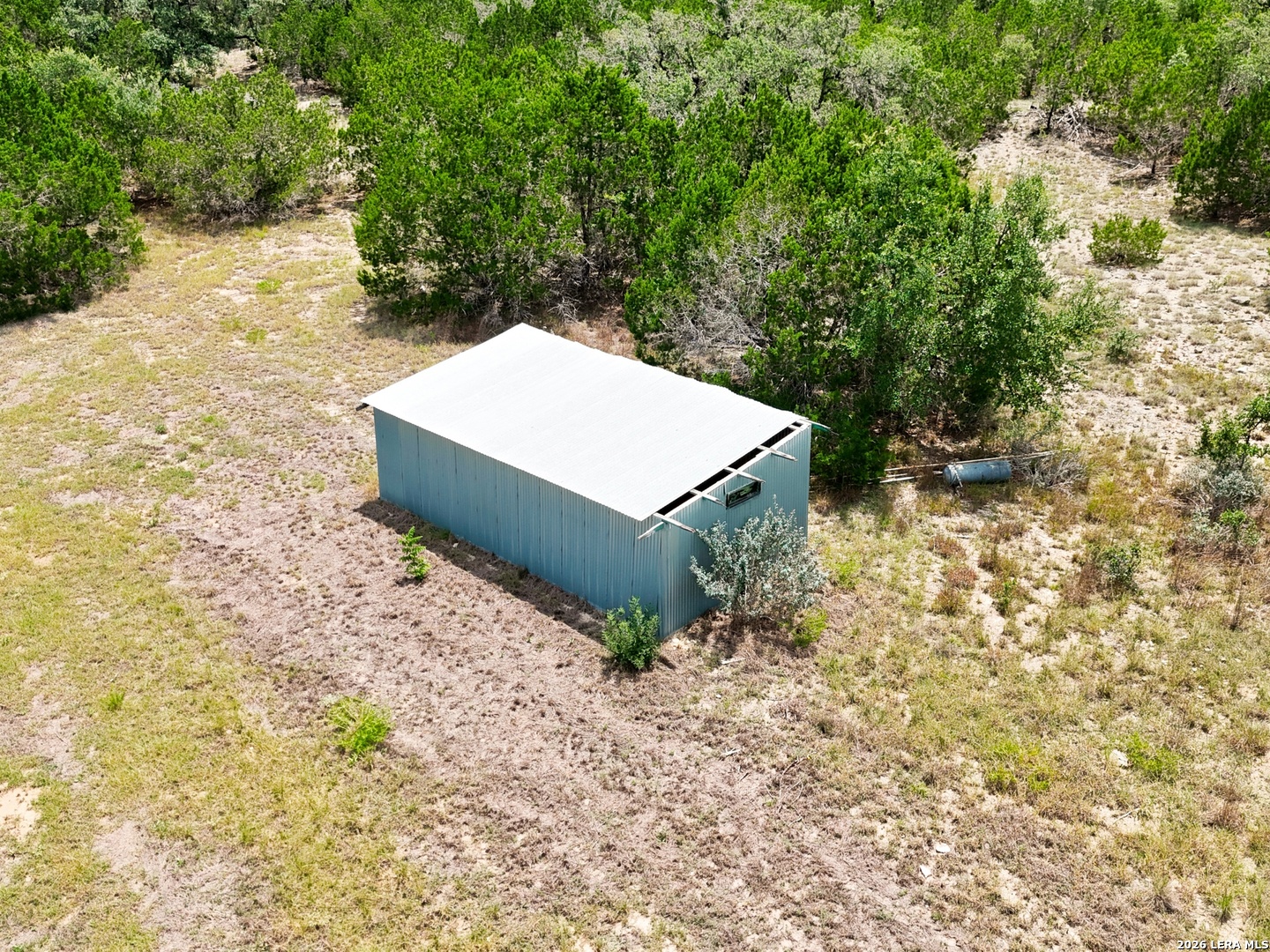 main property photo 30