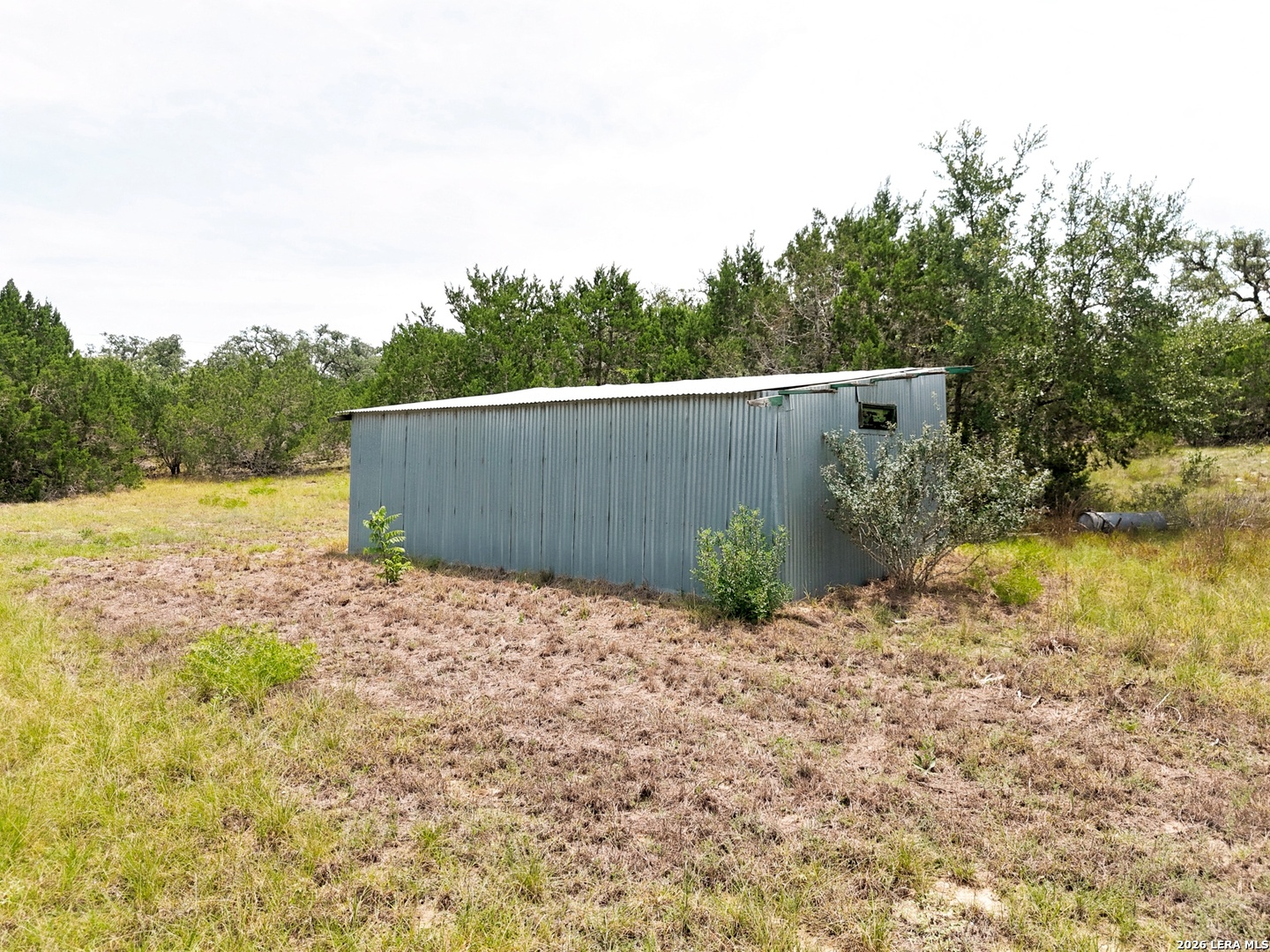 main property photo 32