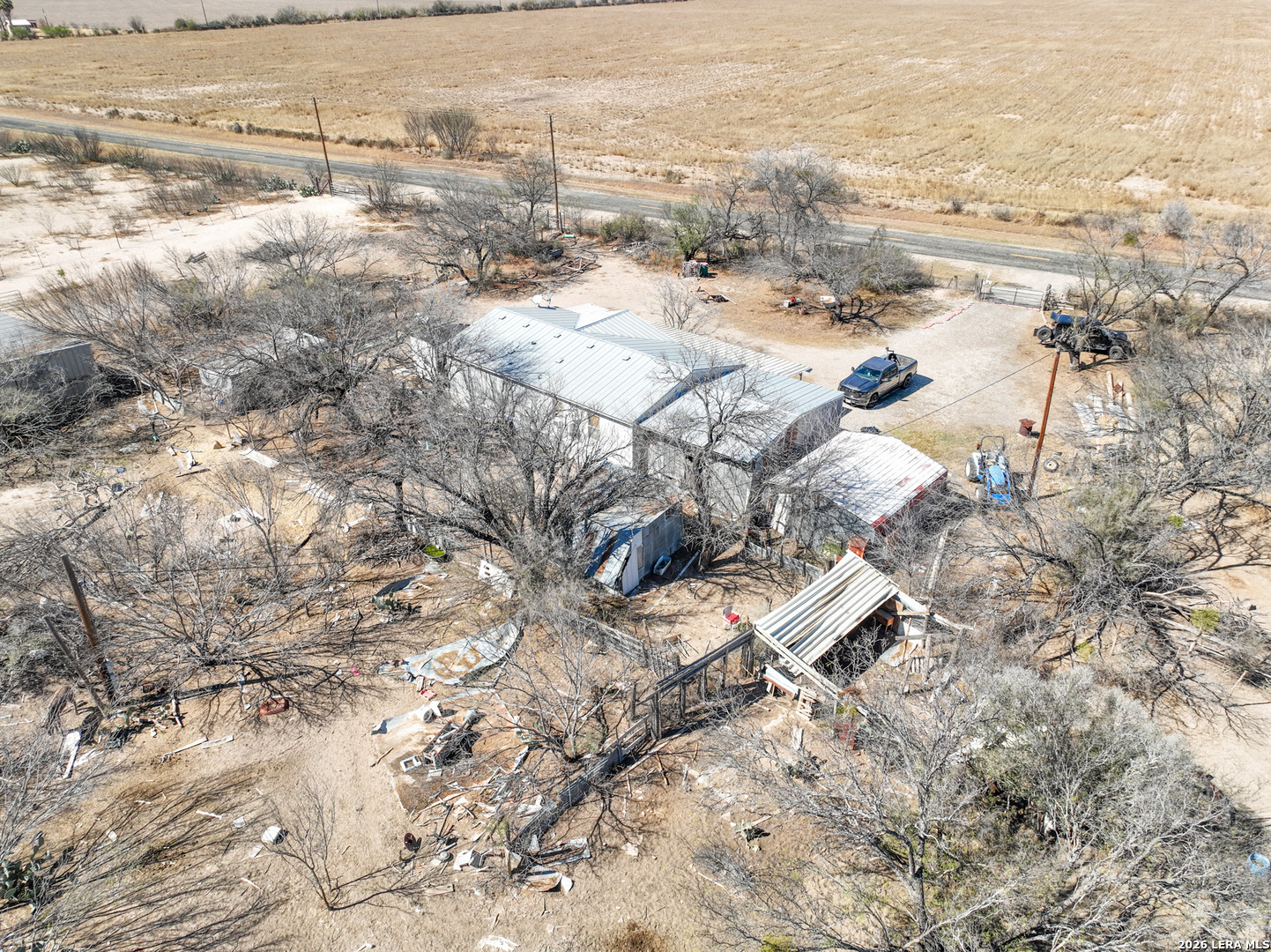 main property photo 11