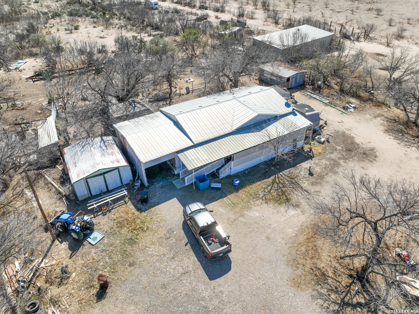 main property photo 8