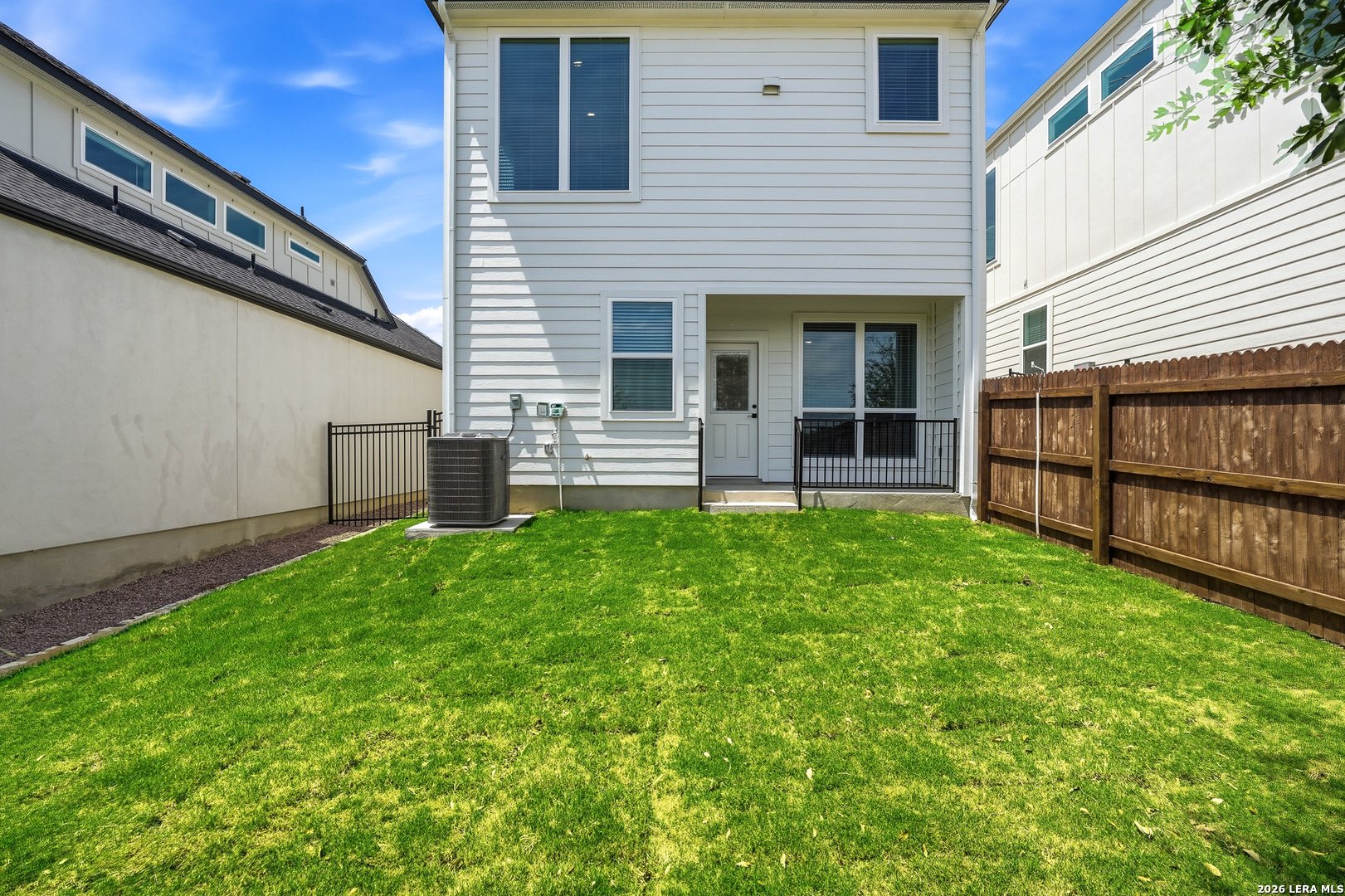 main property photo 34