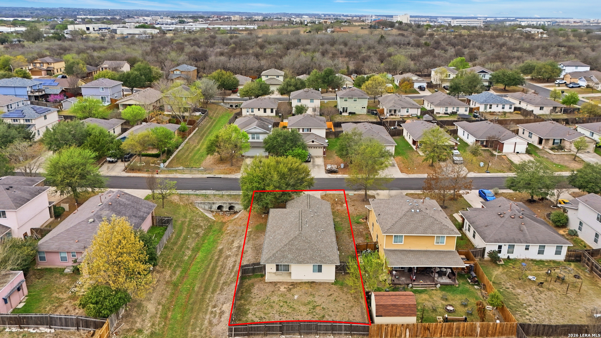 main property photo 31