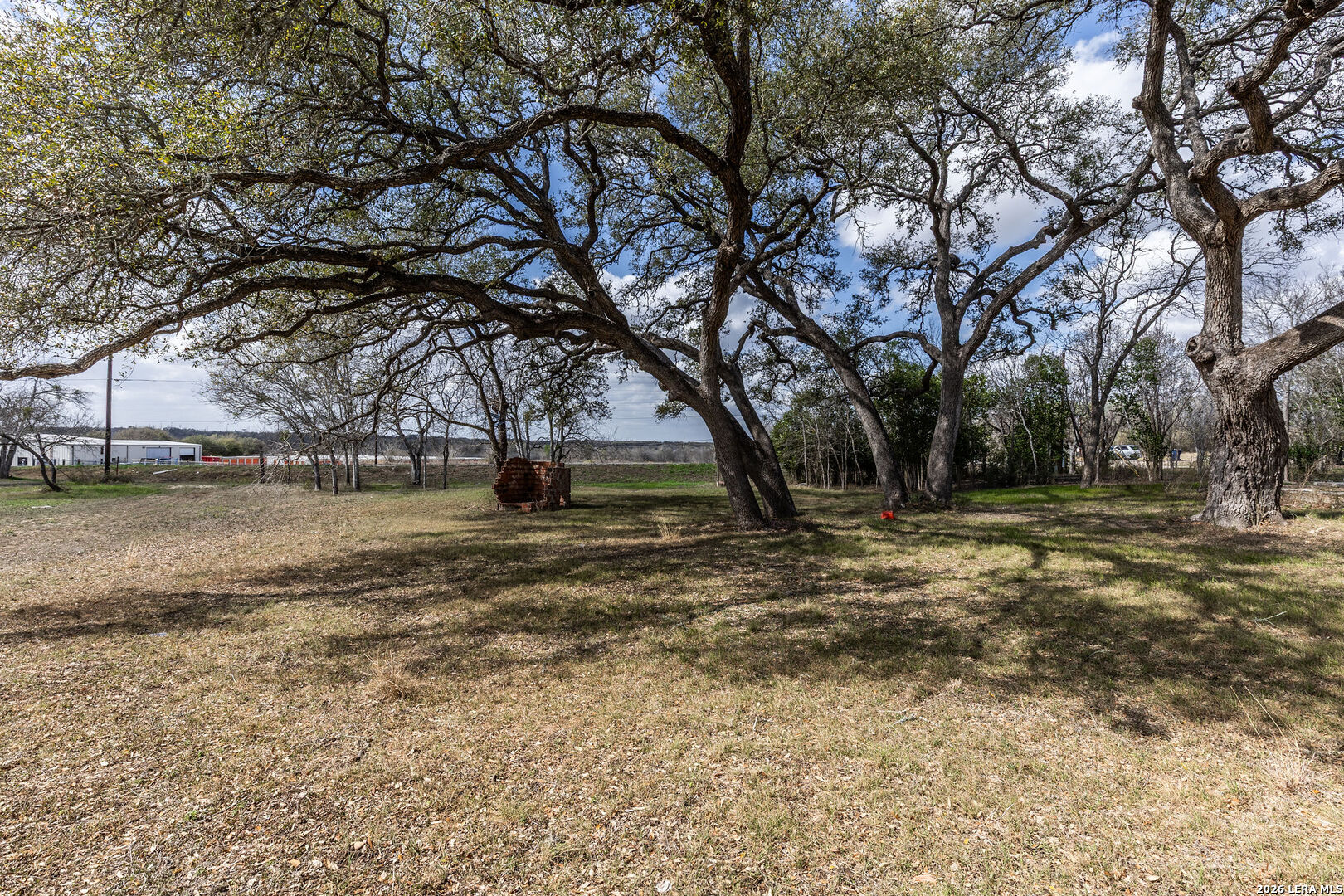 main property photo 9