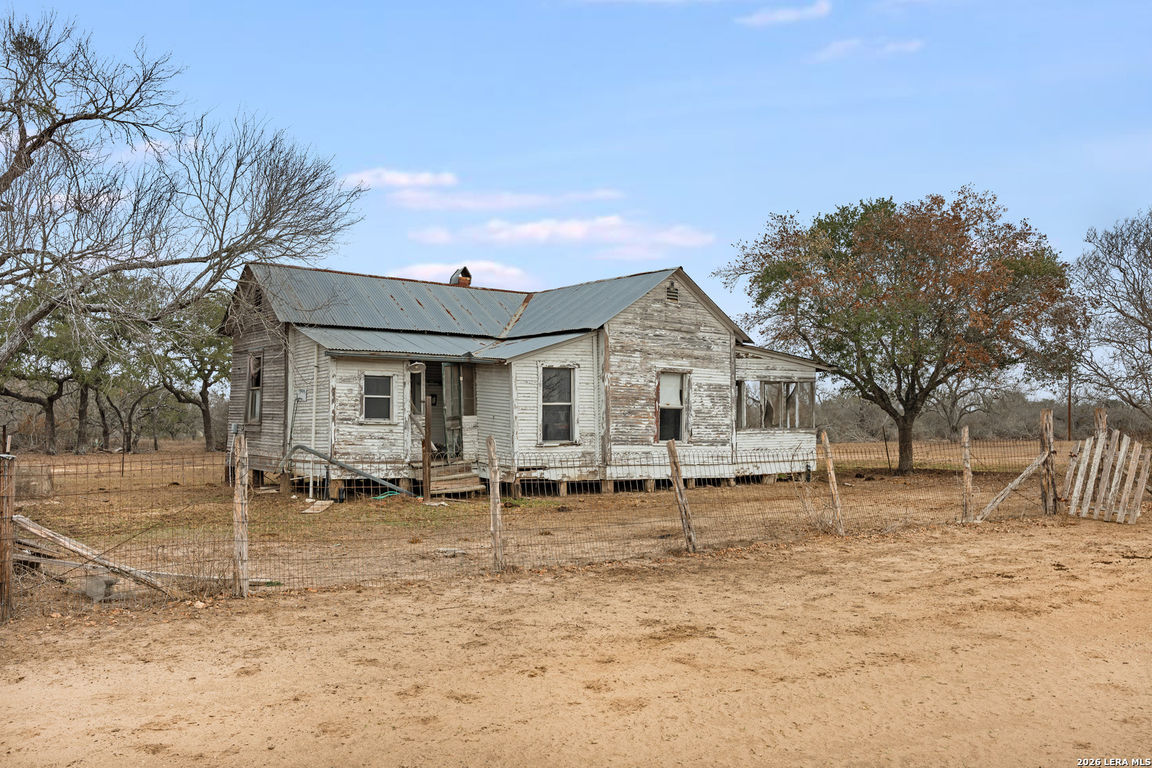 main property photo 25