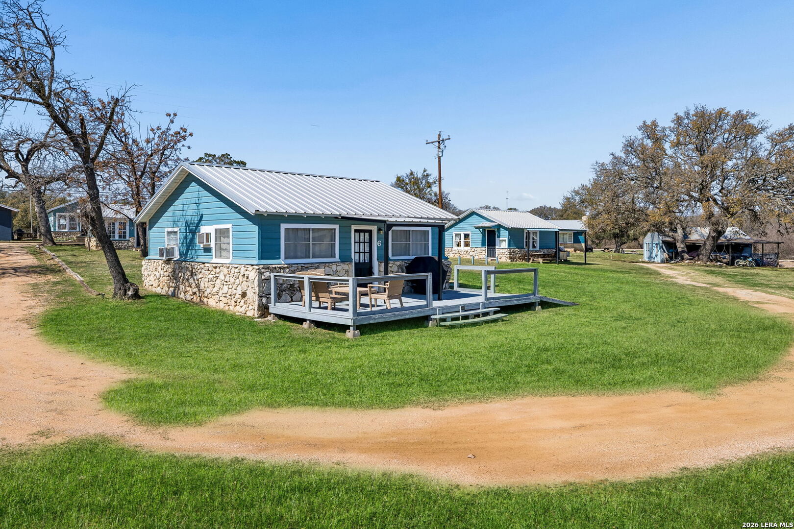 main property photo 15