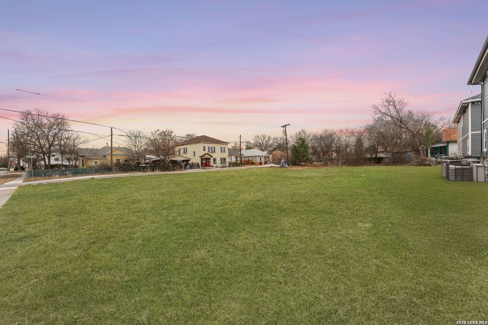 main property photo 15