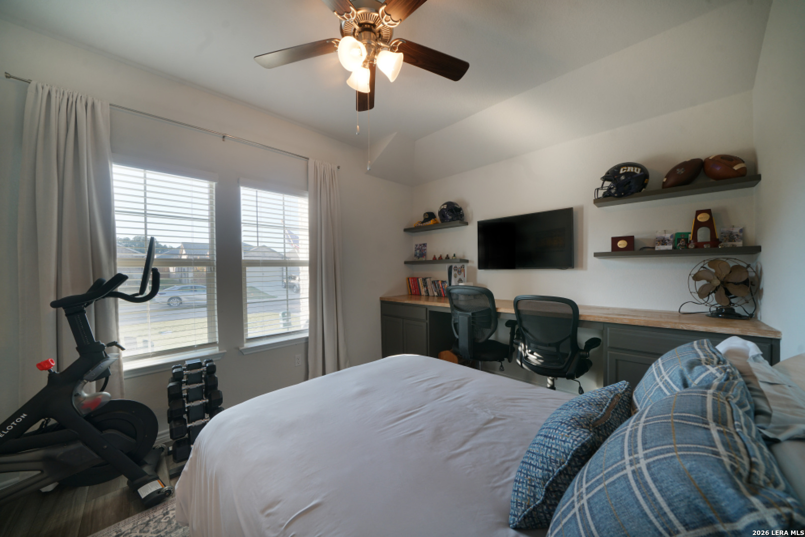 main property photo 34