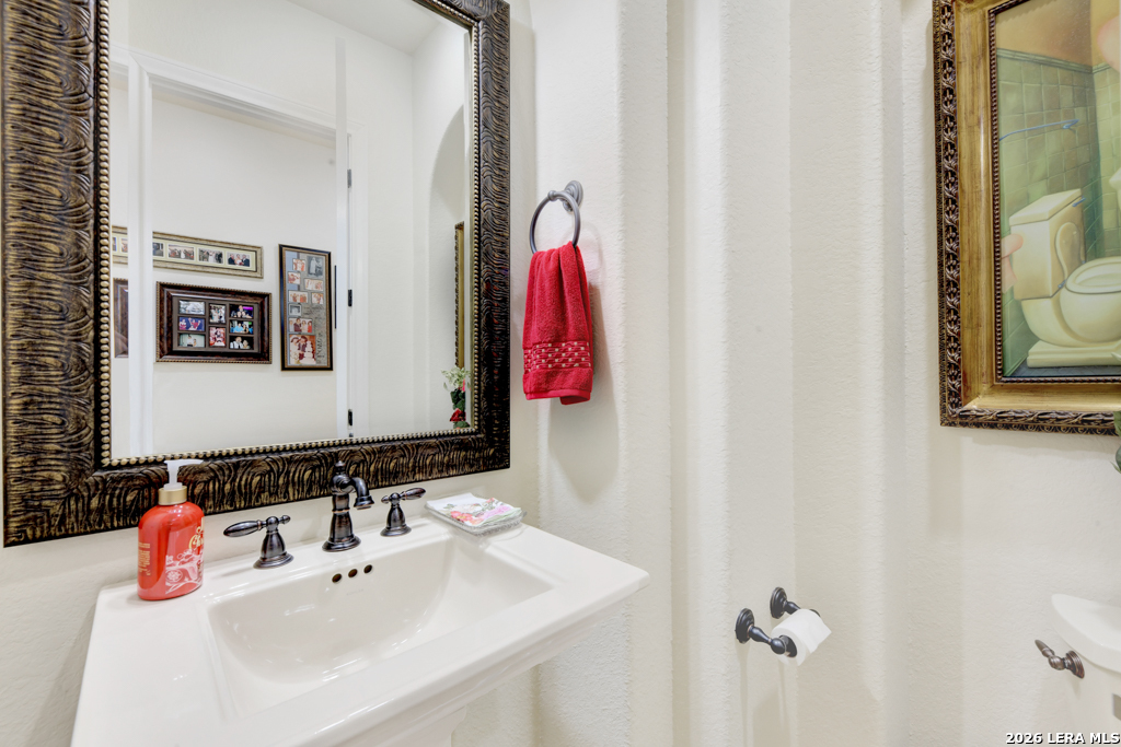 main property photo 24