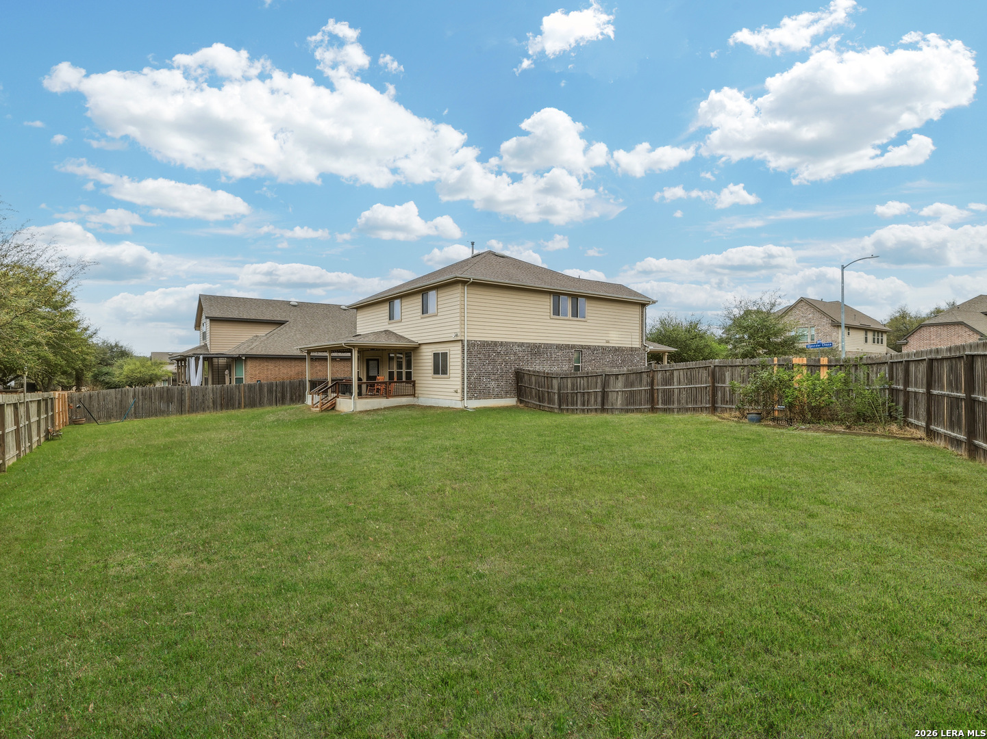 main property photo 23