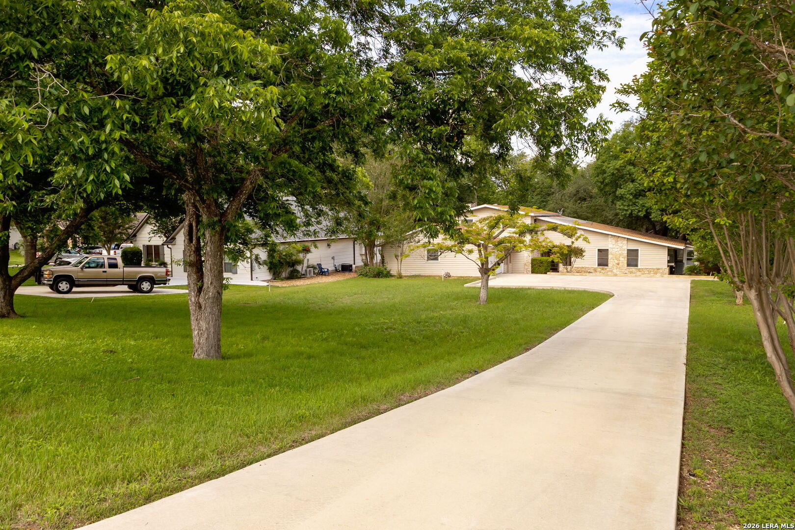 main property photo 41