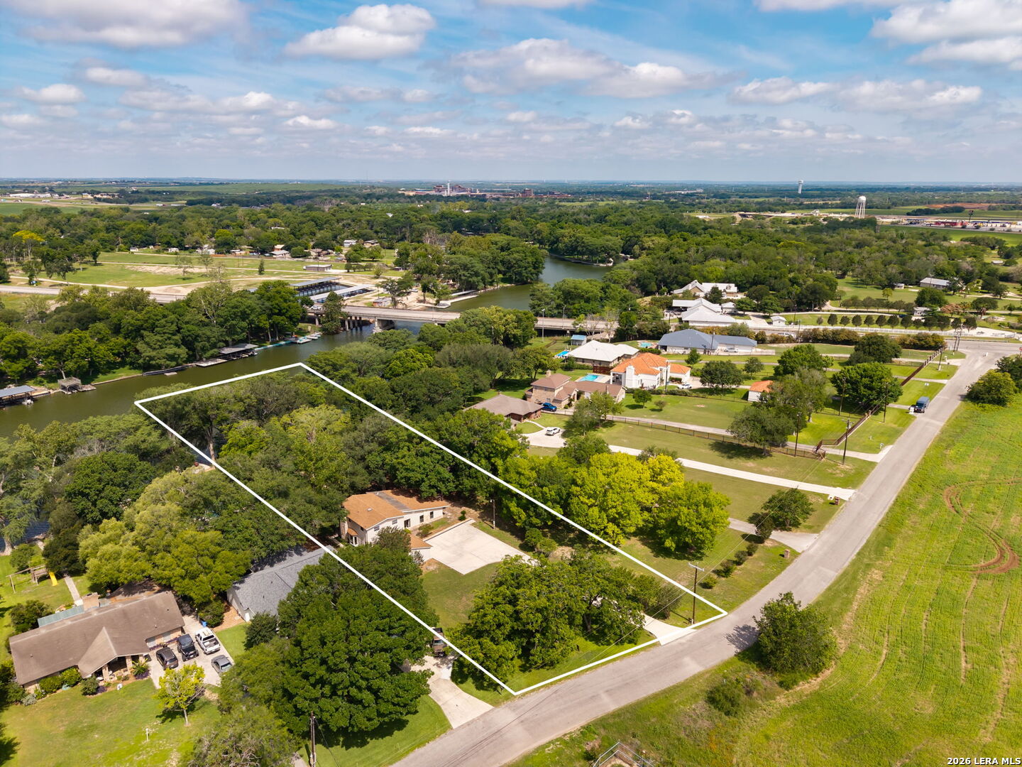 main property photo 7