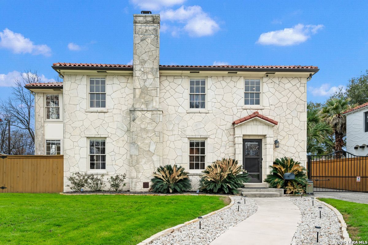 main property photo 2