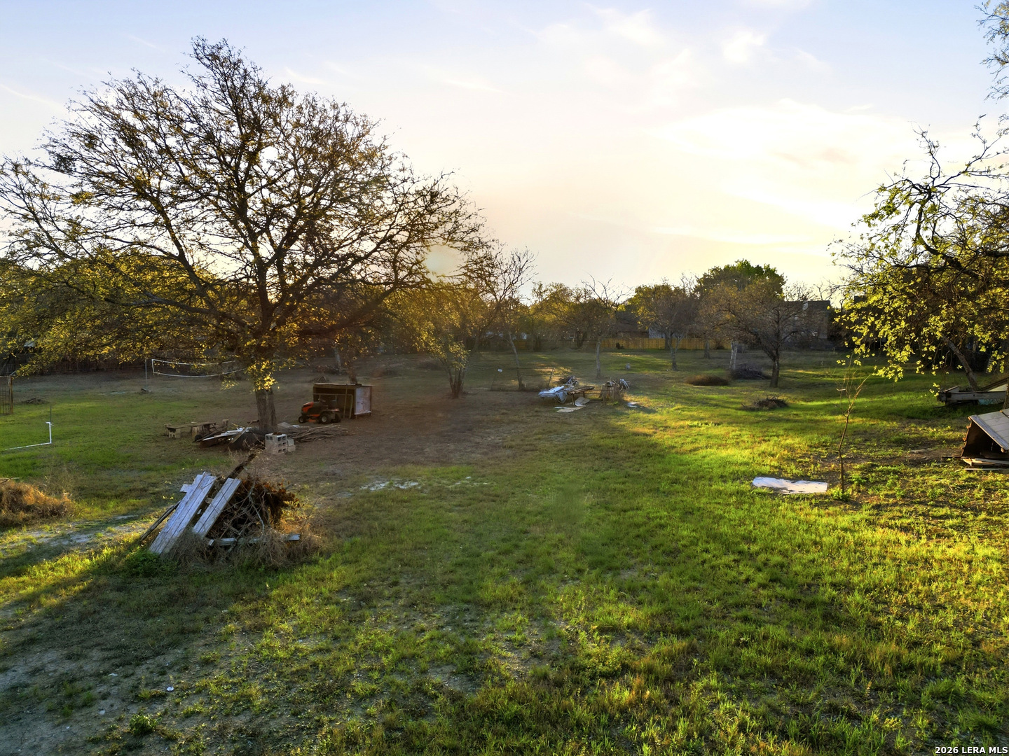 main property photo 11