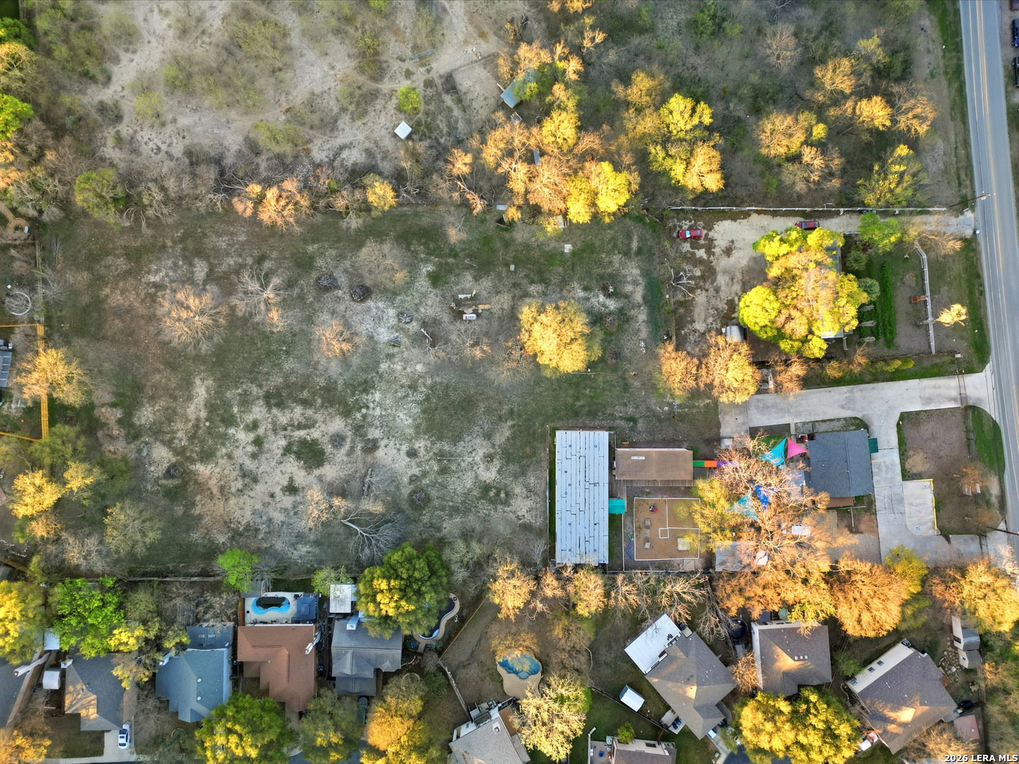main property photo 6