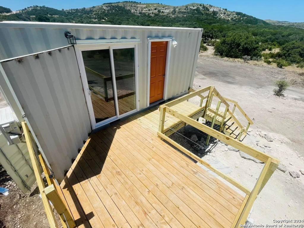 main property photo 15
