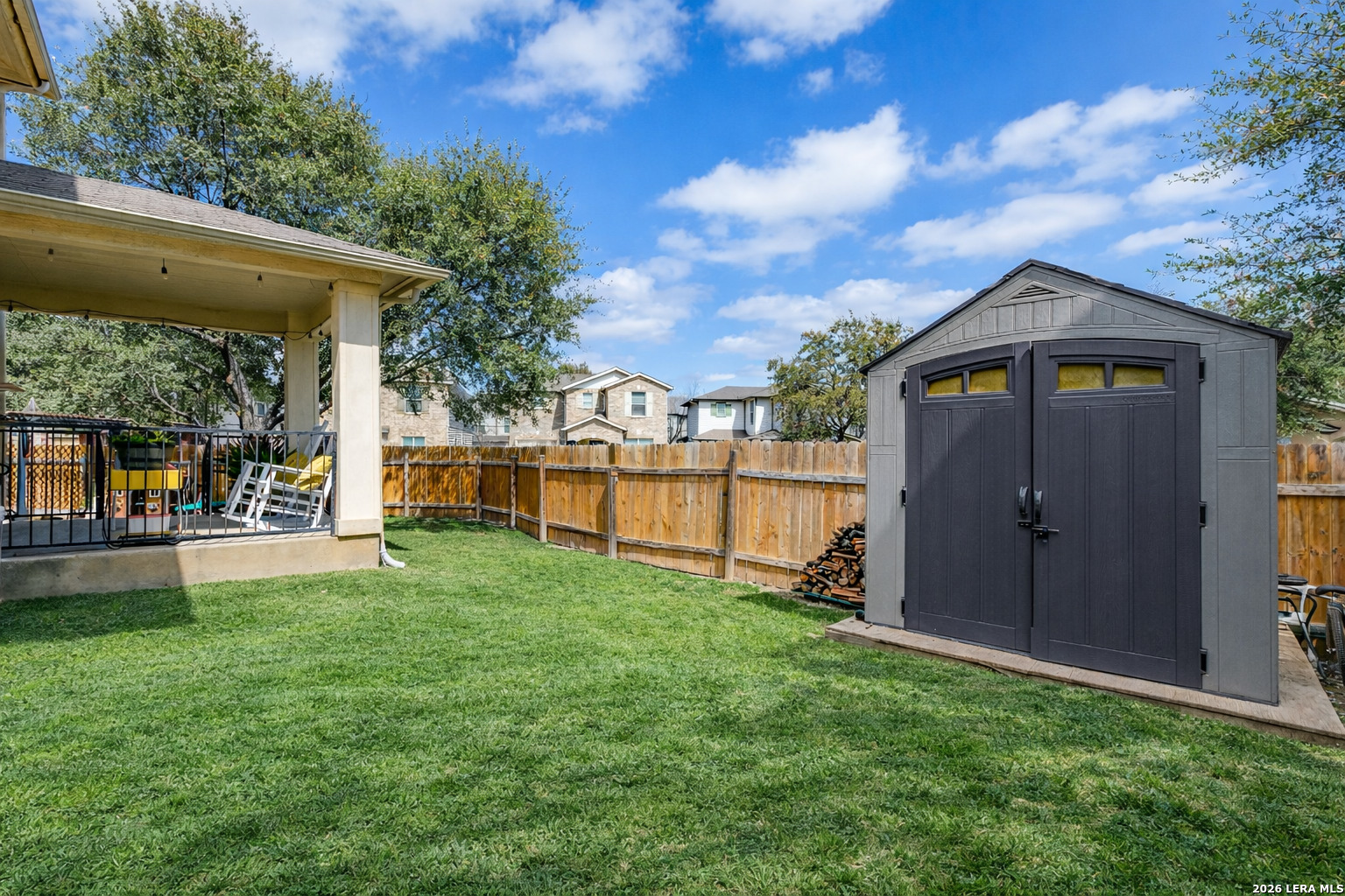 main property photo 23