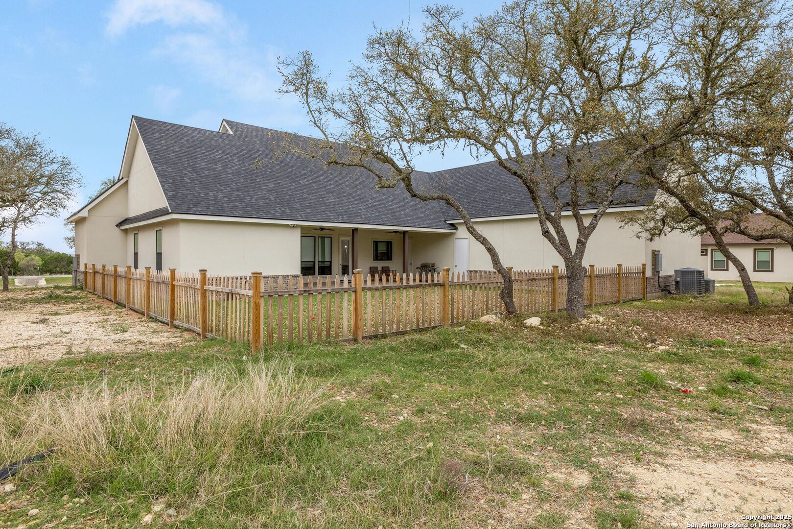 main property photo 34