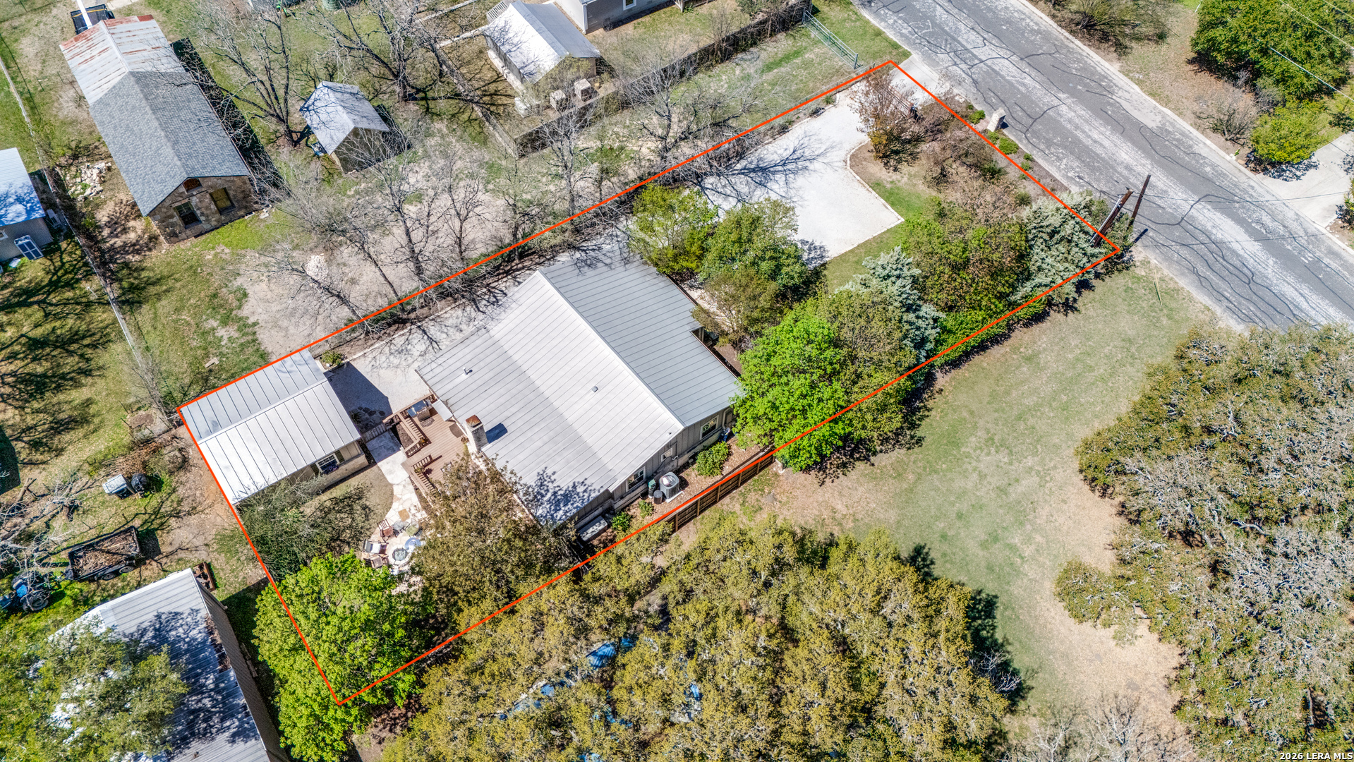main property photo 39