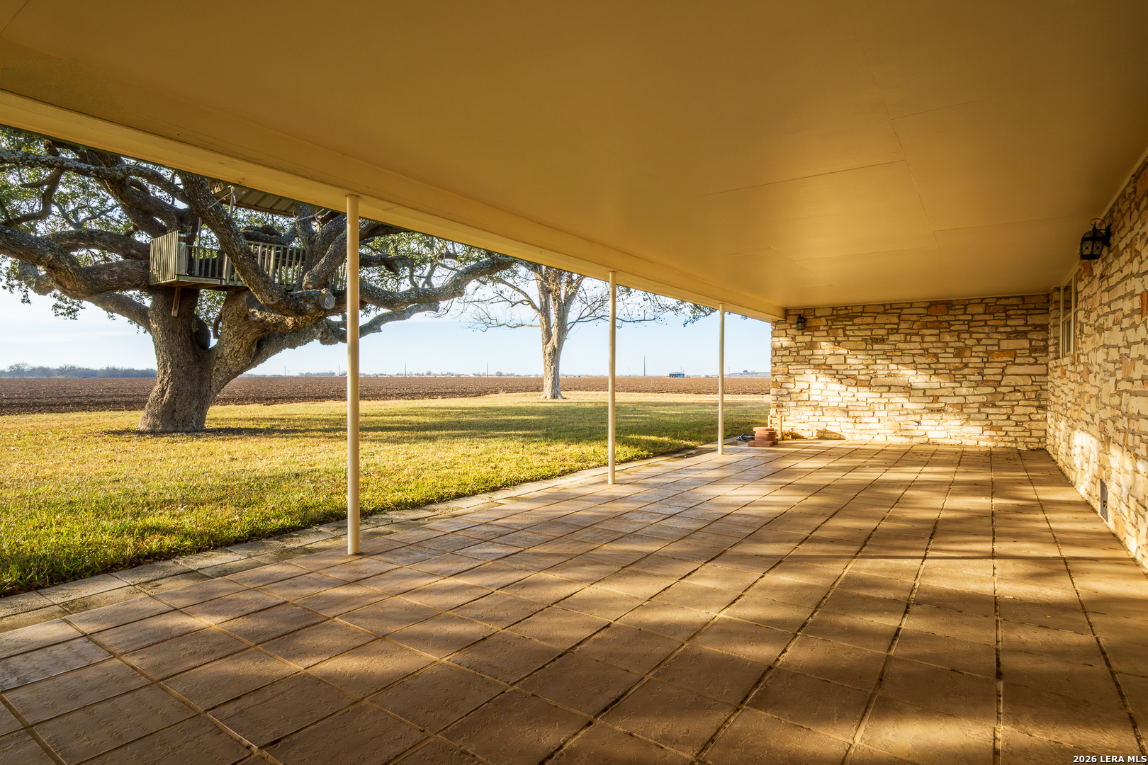 main property photo 24