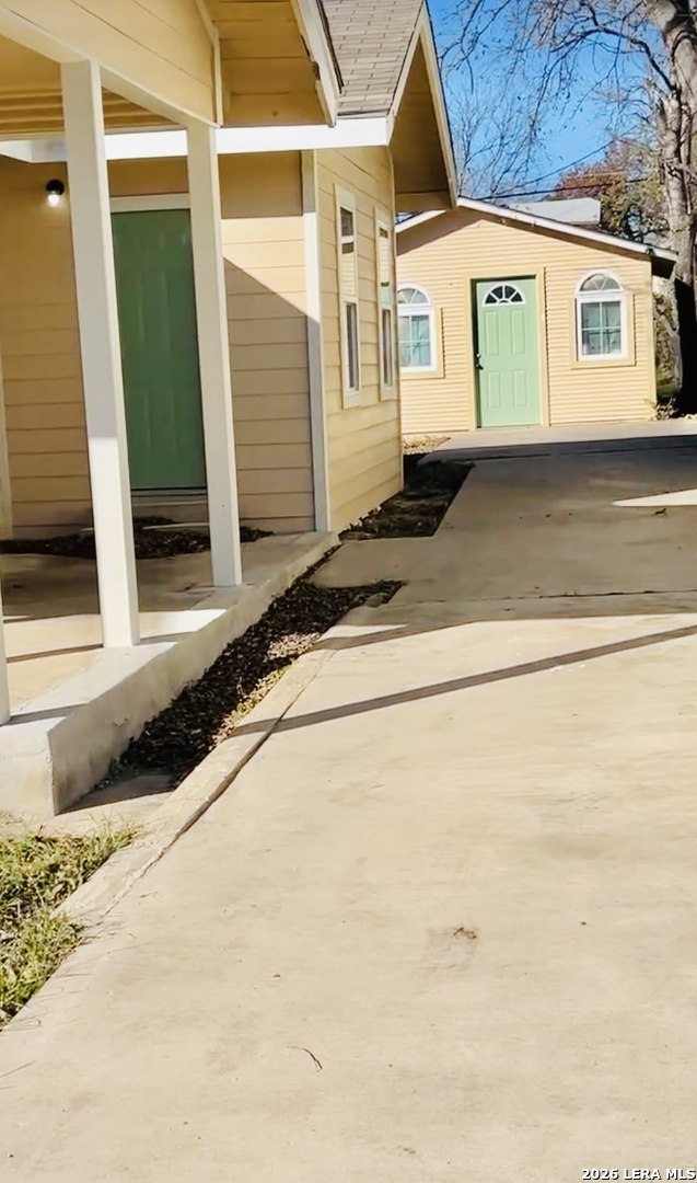 main property photo 3