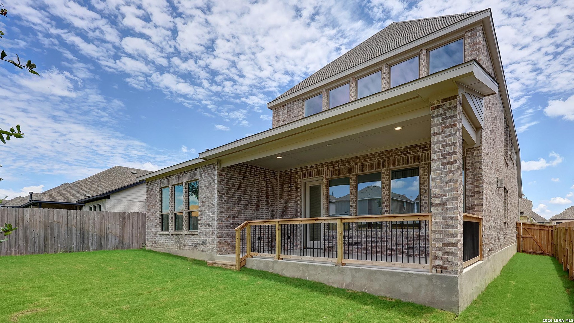 main property photo 23