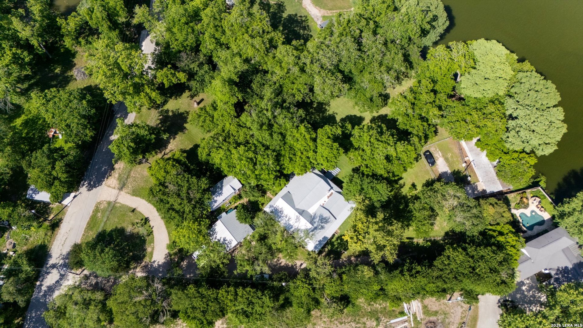 main property photo 27