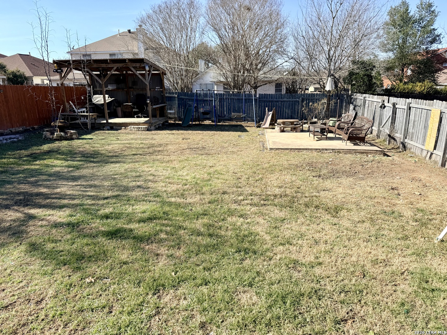 main property photo 27
