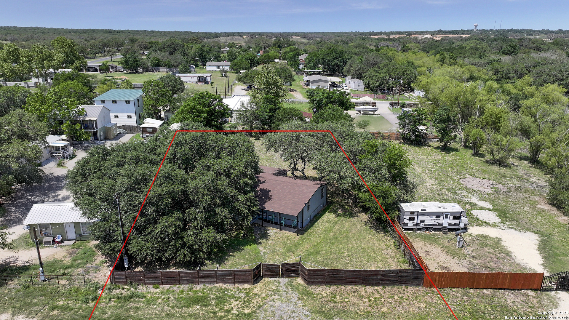 main property photo 12