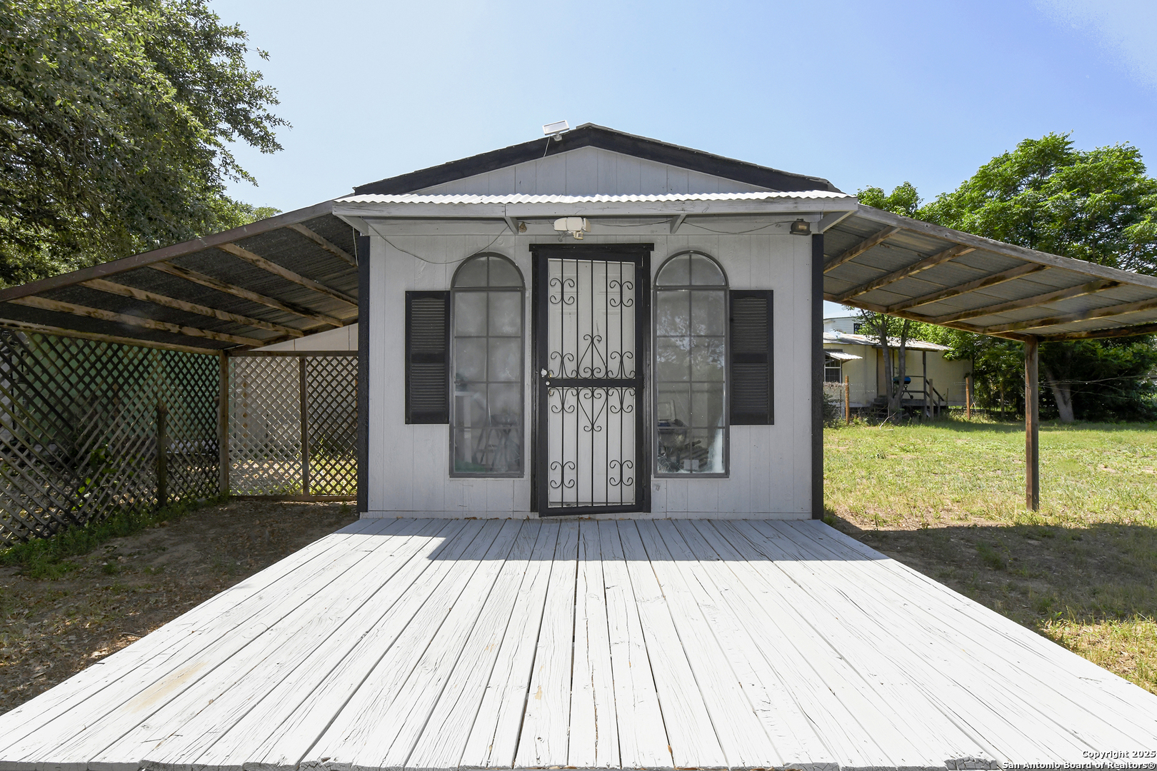 main property photo 15