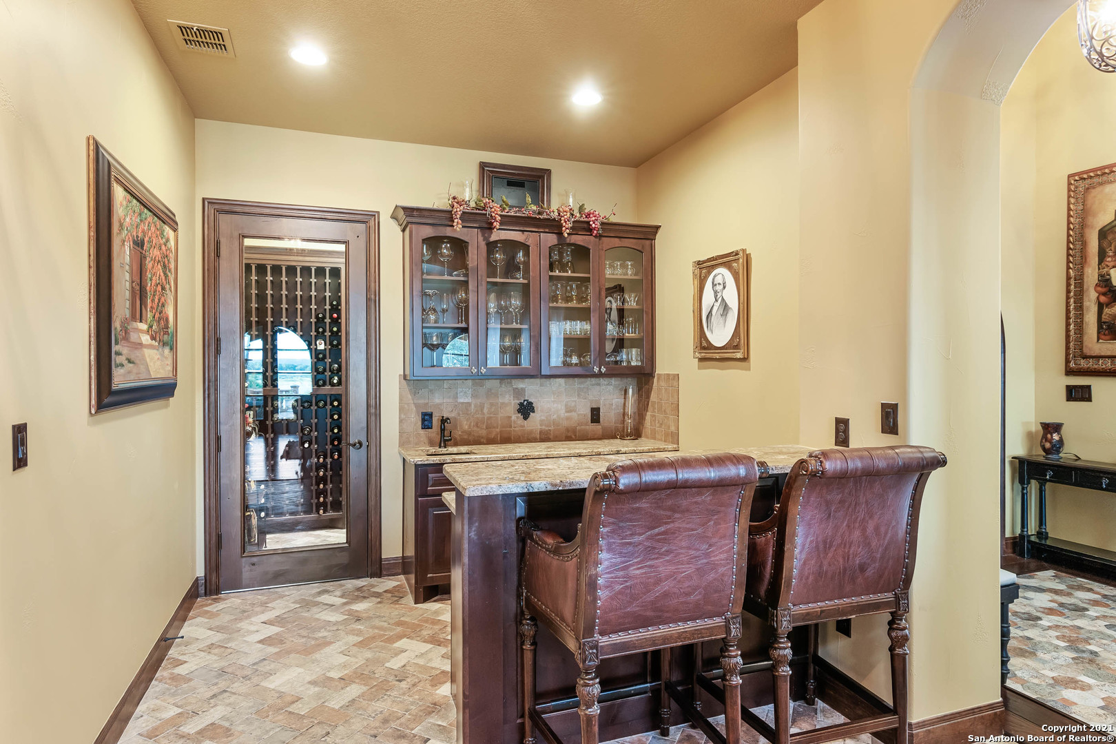main property photo 12