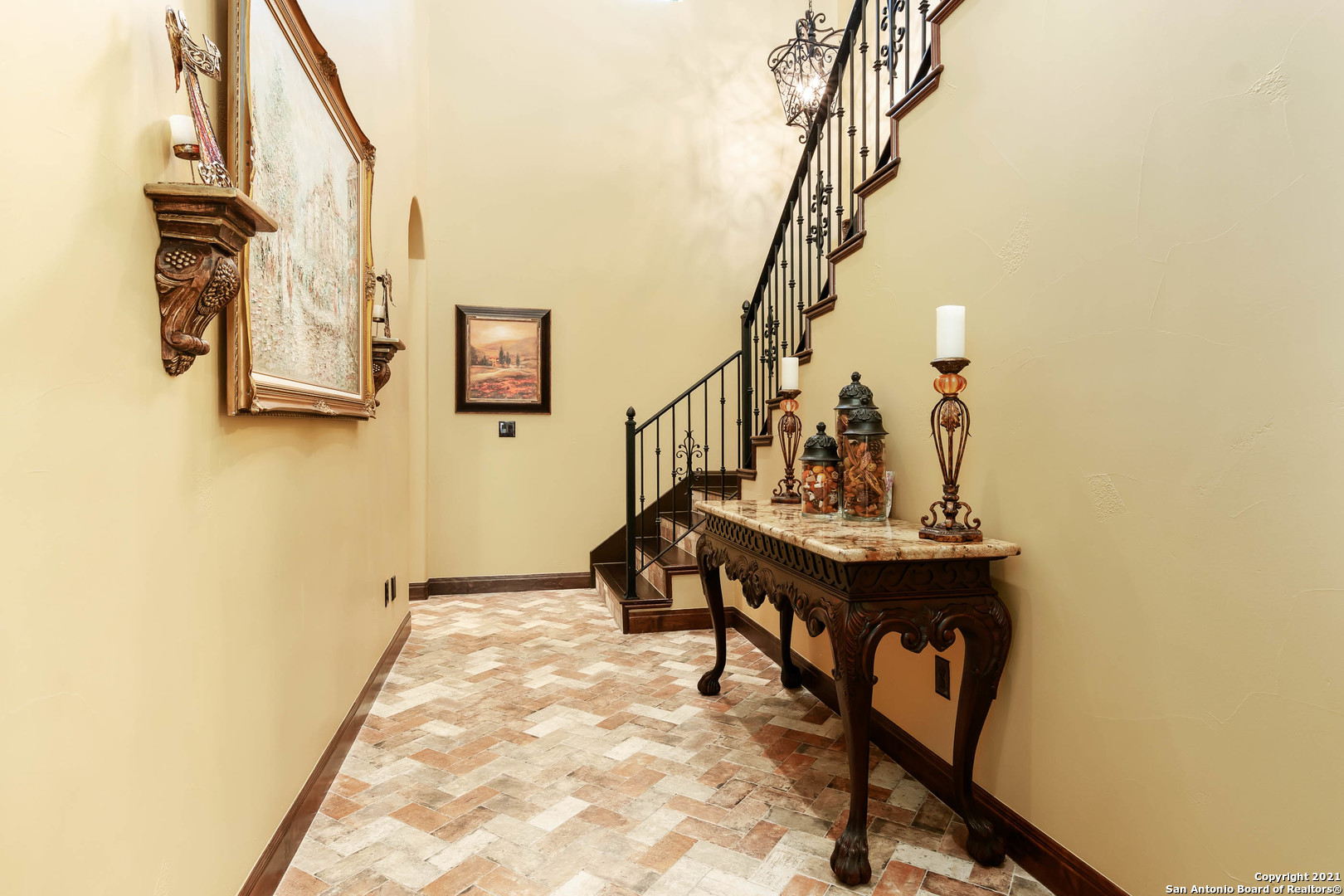 main property photo 29