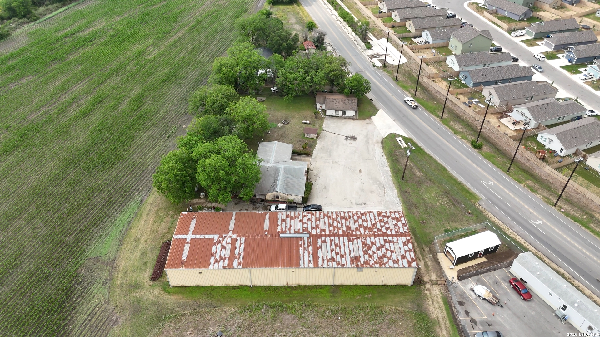 main property photo 6