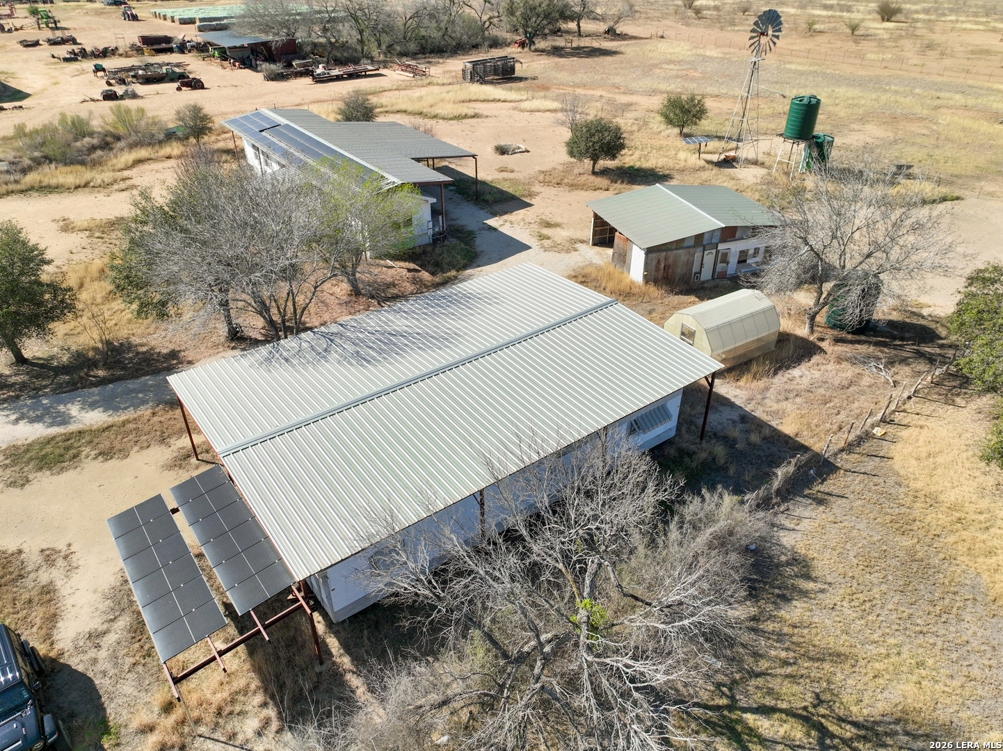 main property photo 34