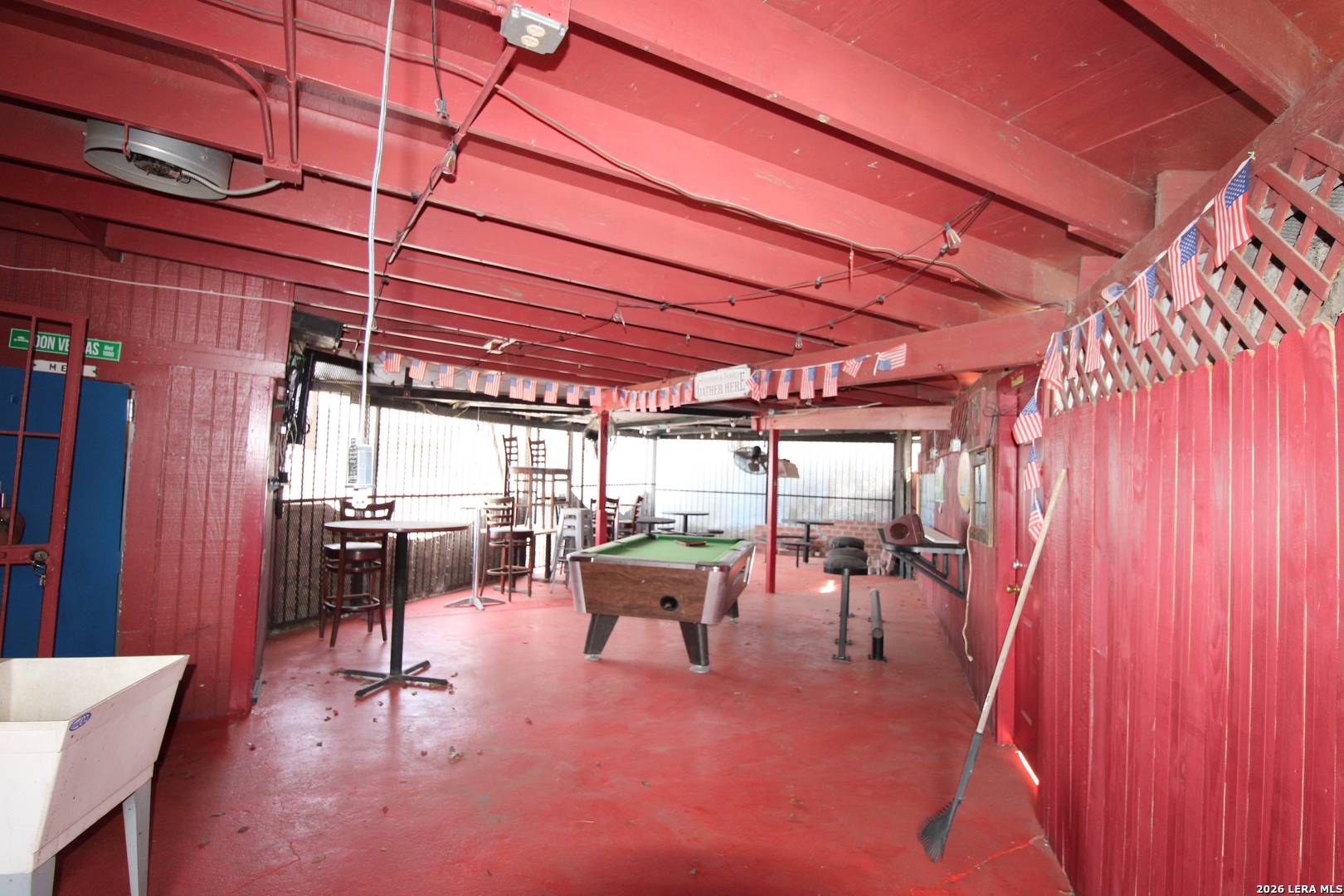 main property photo 13