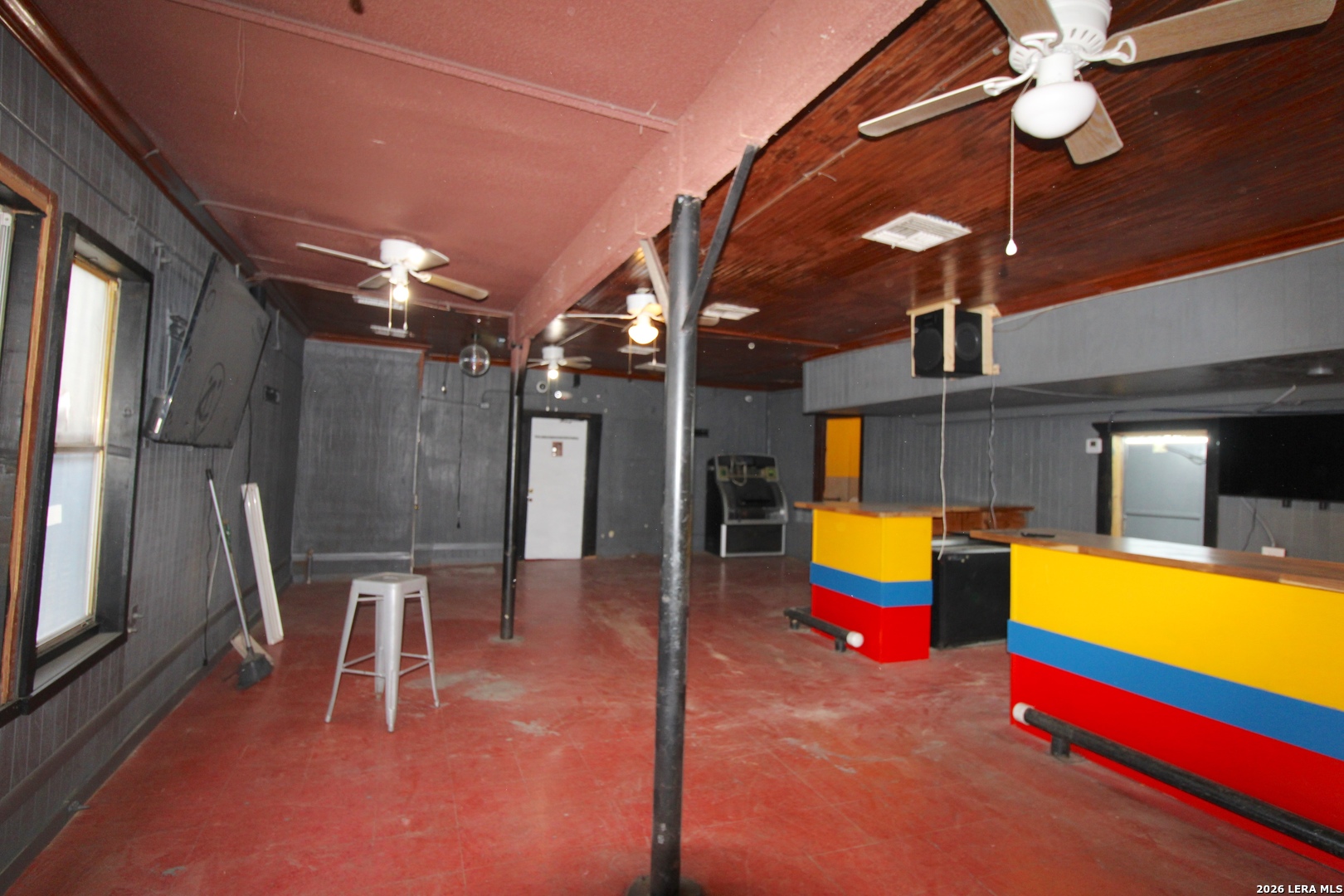 main property photo 7