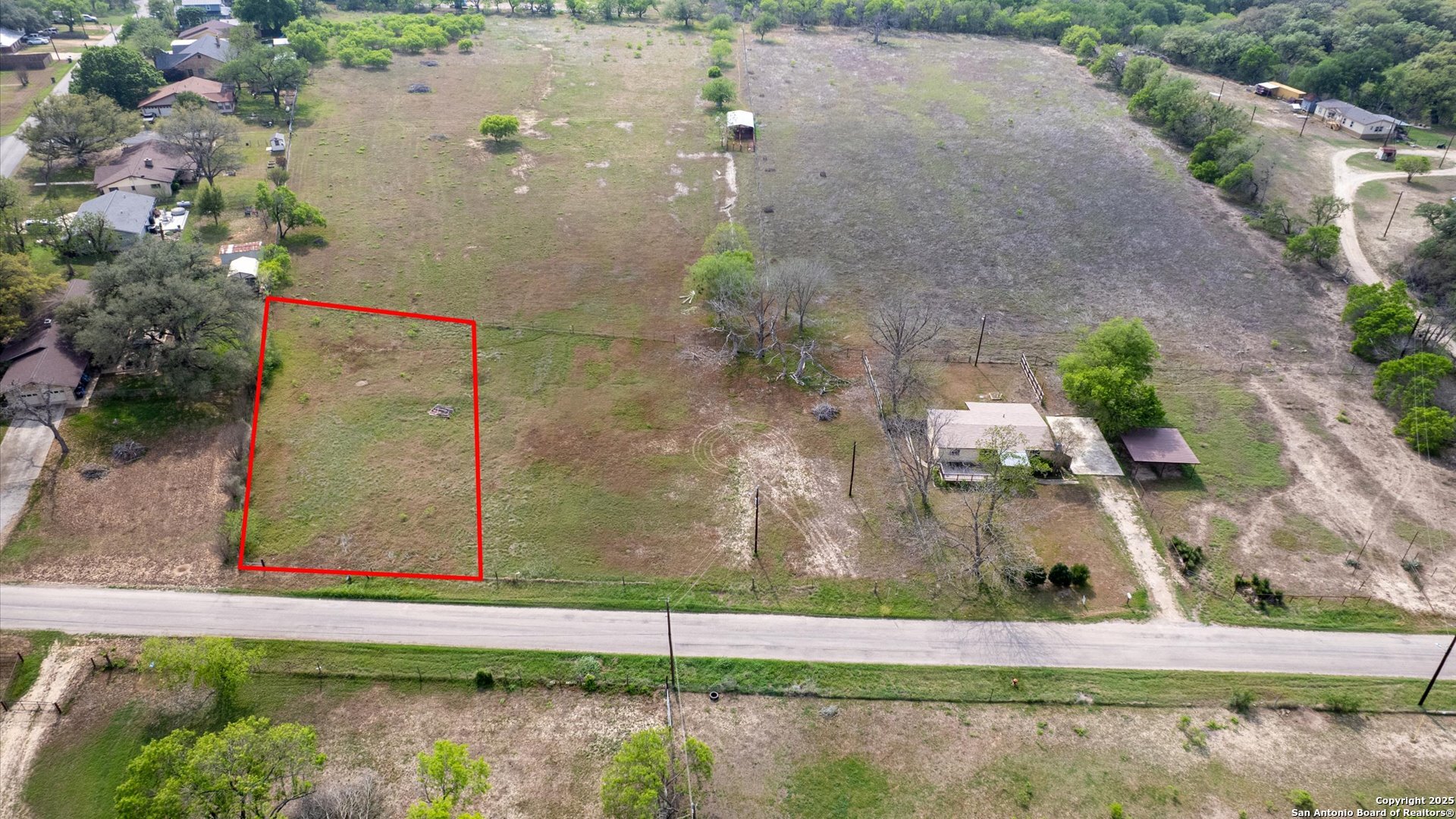 main property photo 3