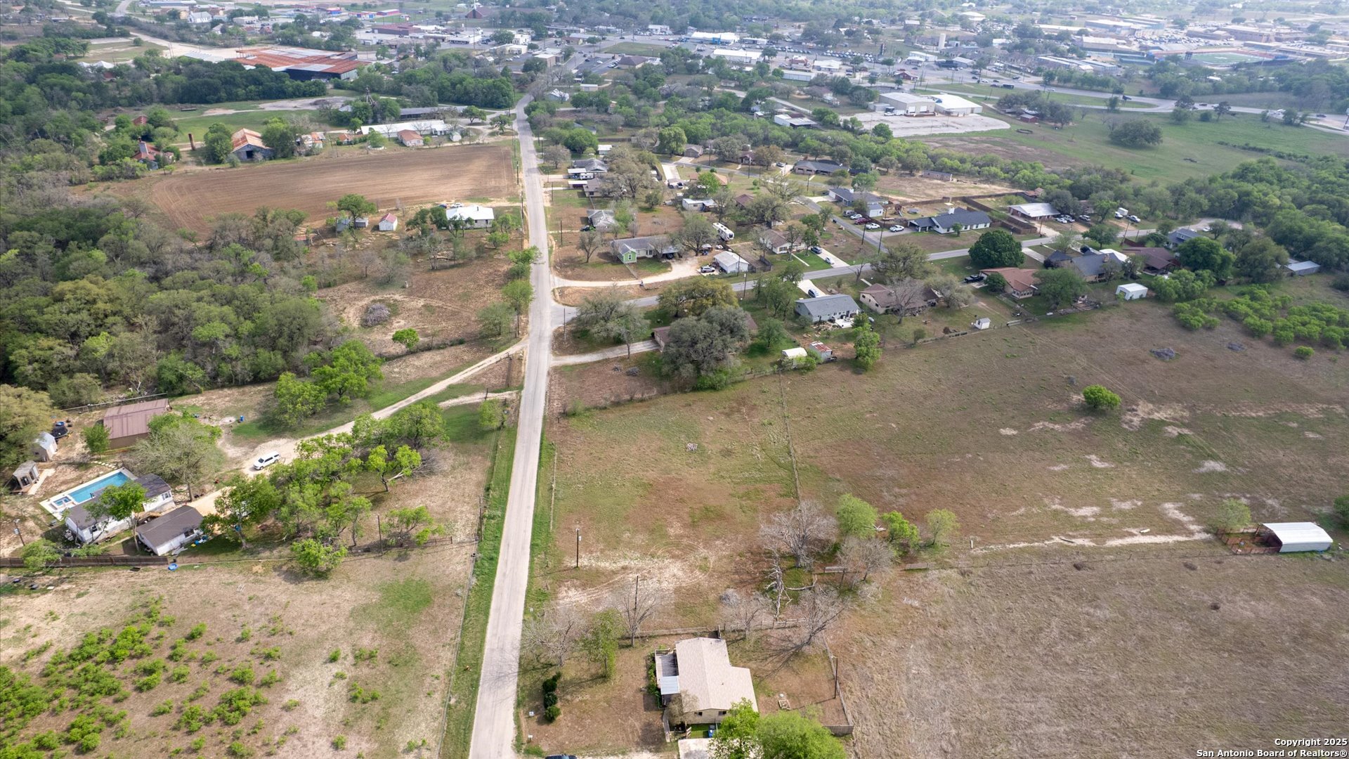 main property photo 8