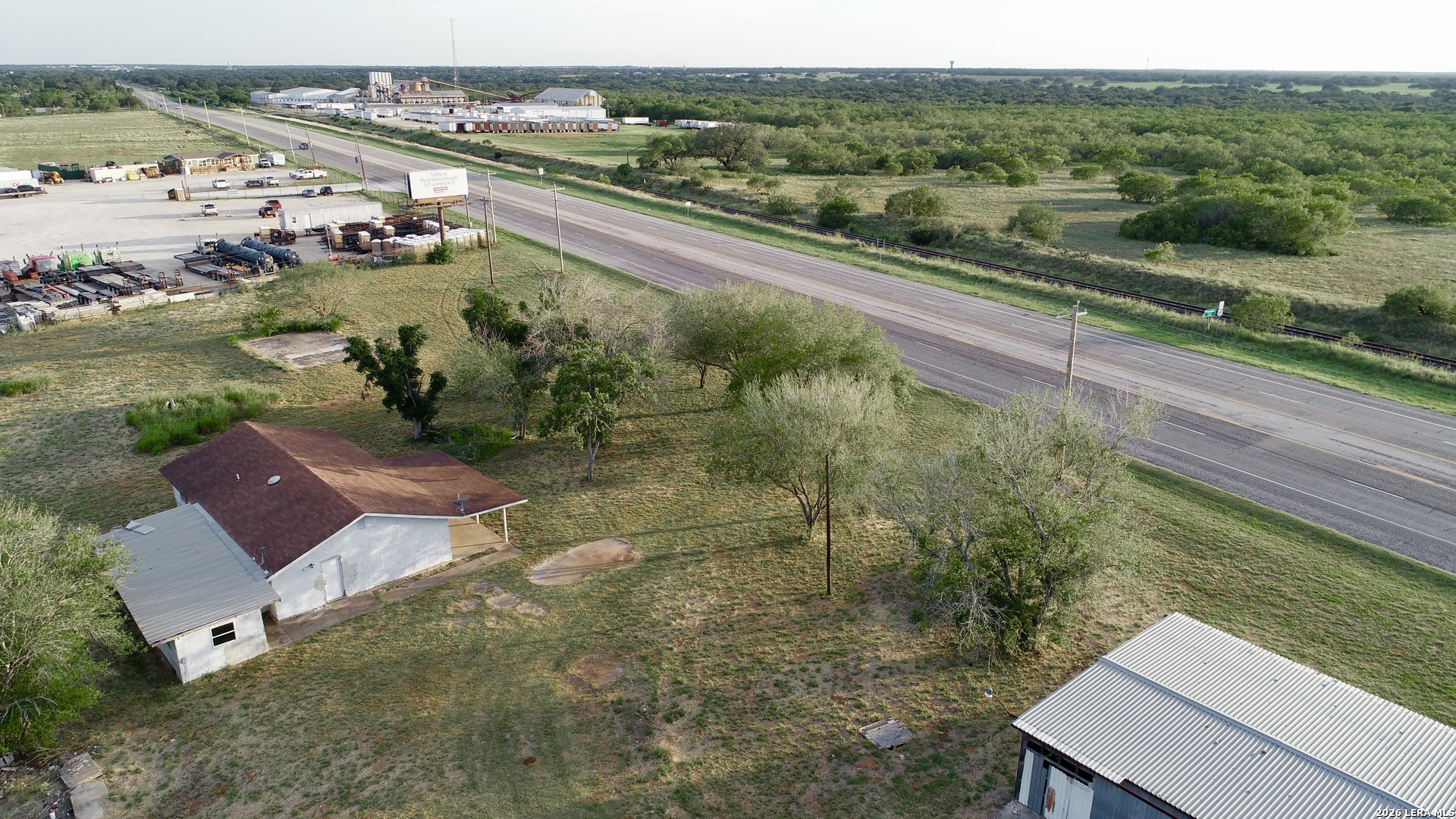 main property photo 3