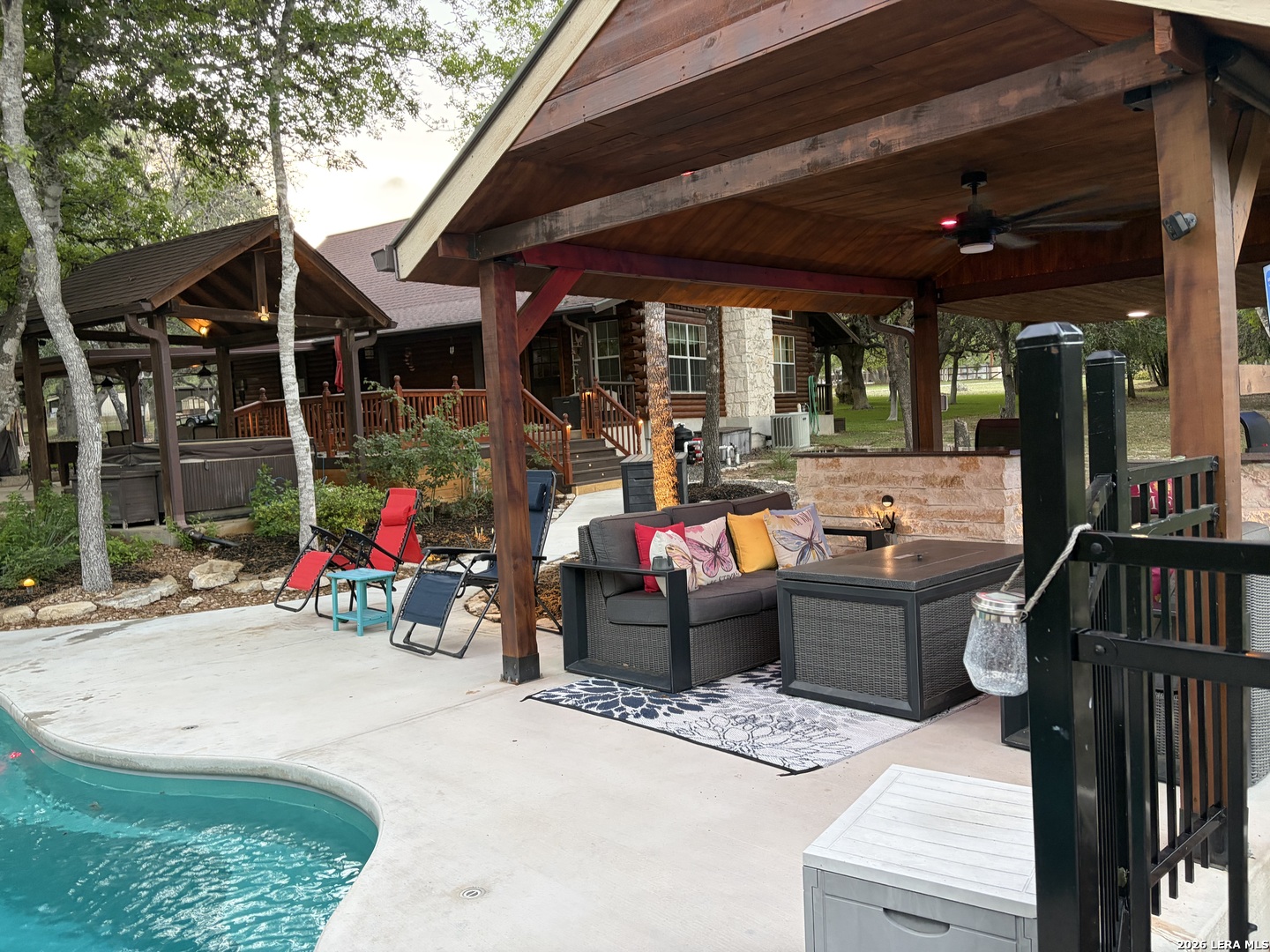 main property photo 76