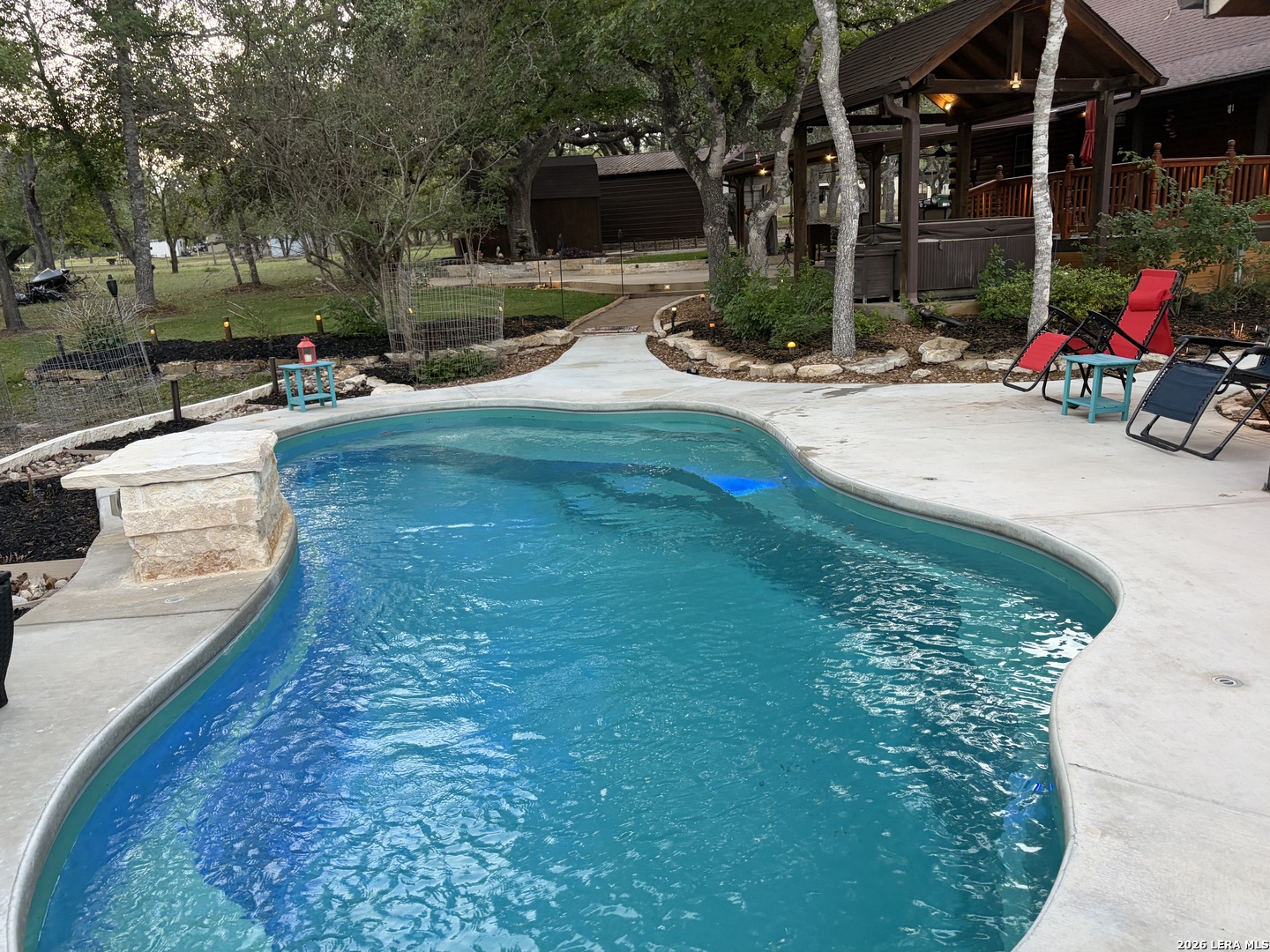 main property photo 78