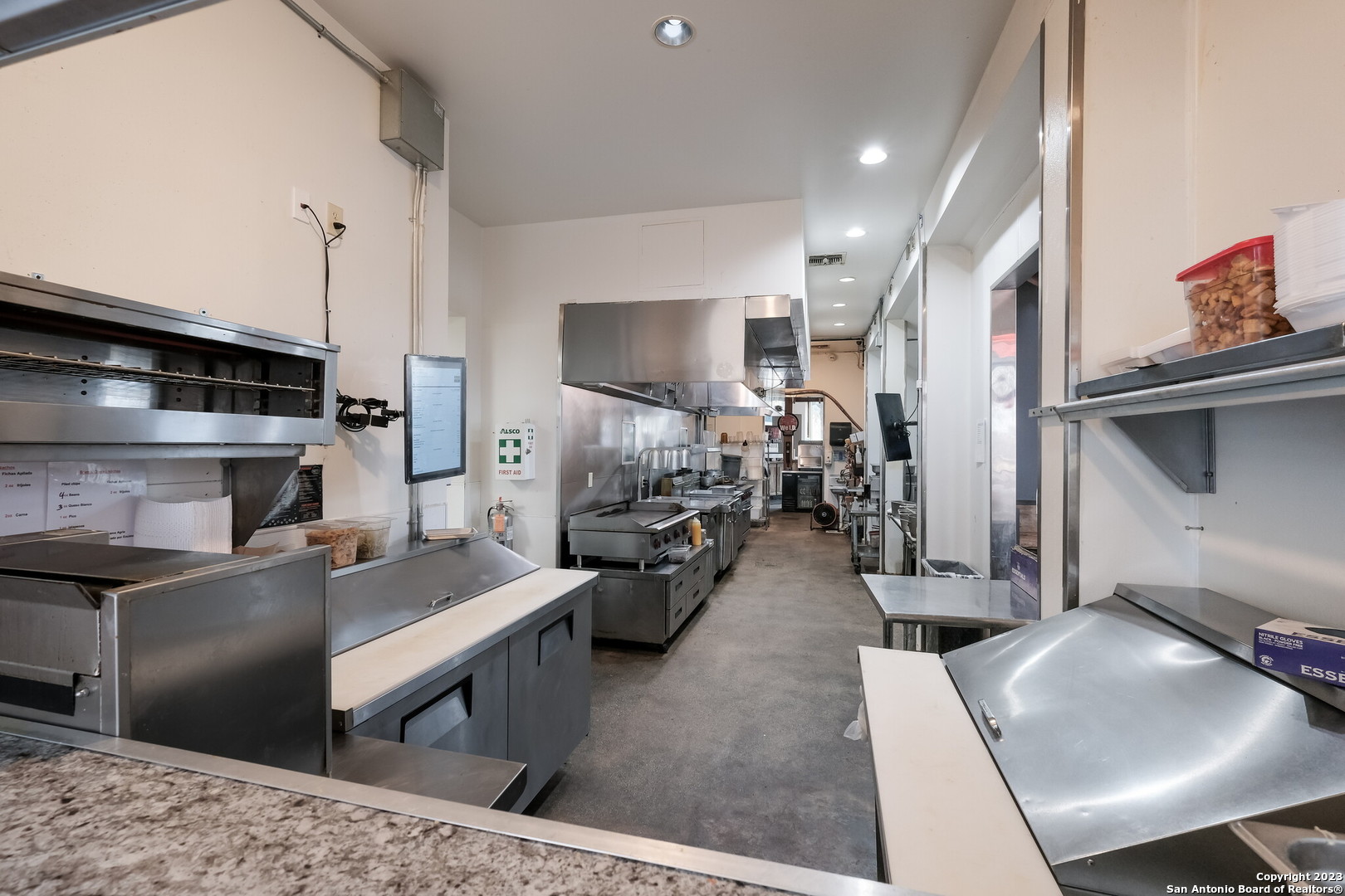 main property photo 16