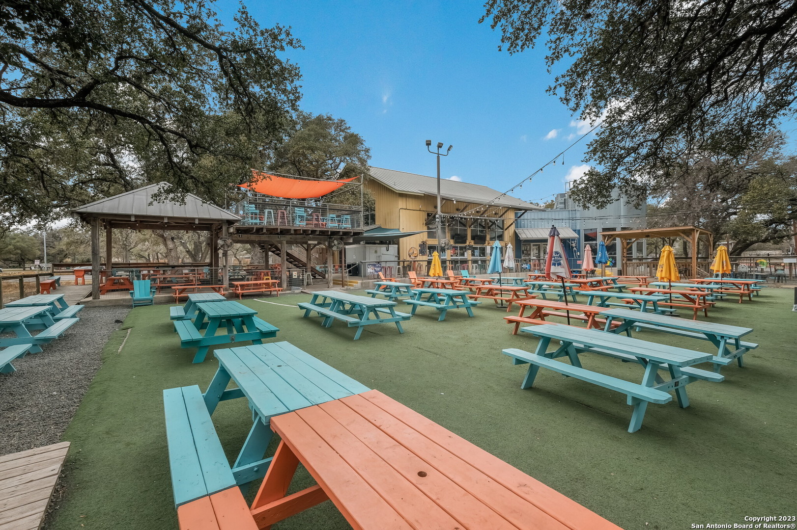 main property photo 30