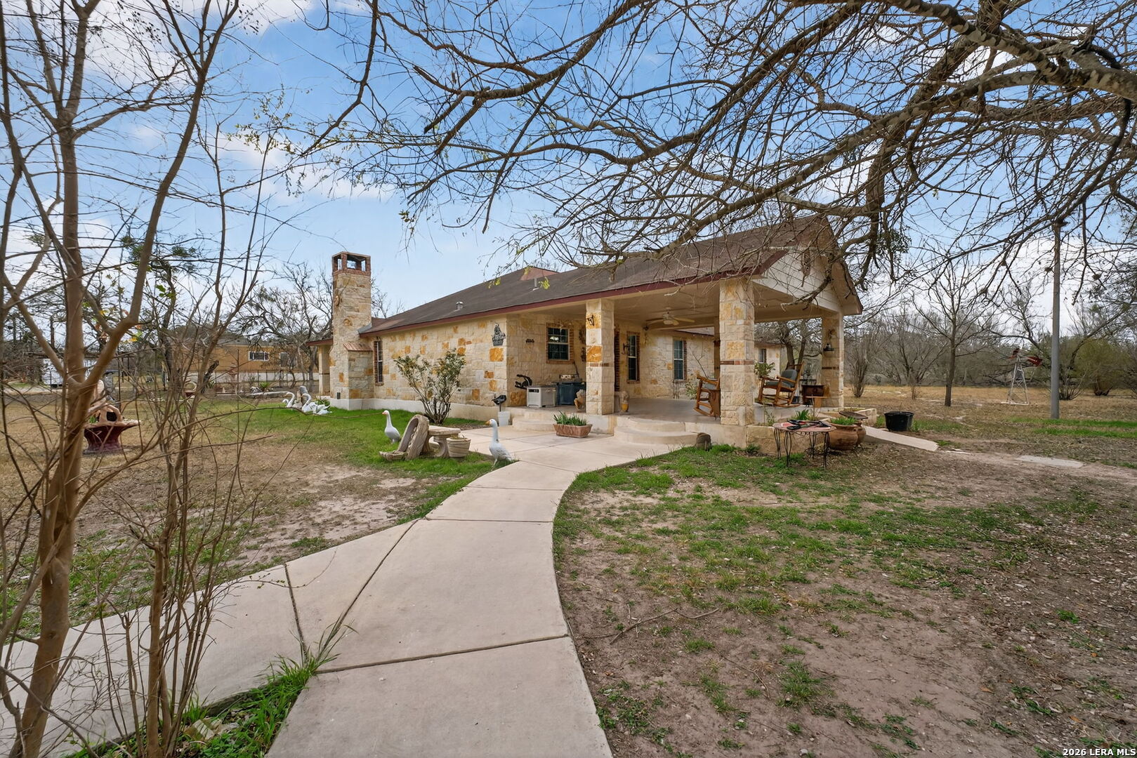 main property photo 19